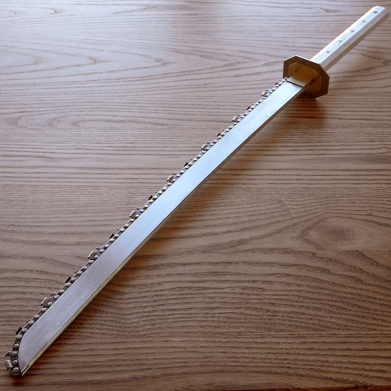 arms，electric saw，Chain saw blade，Titanium plate，