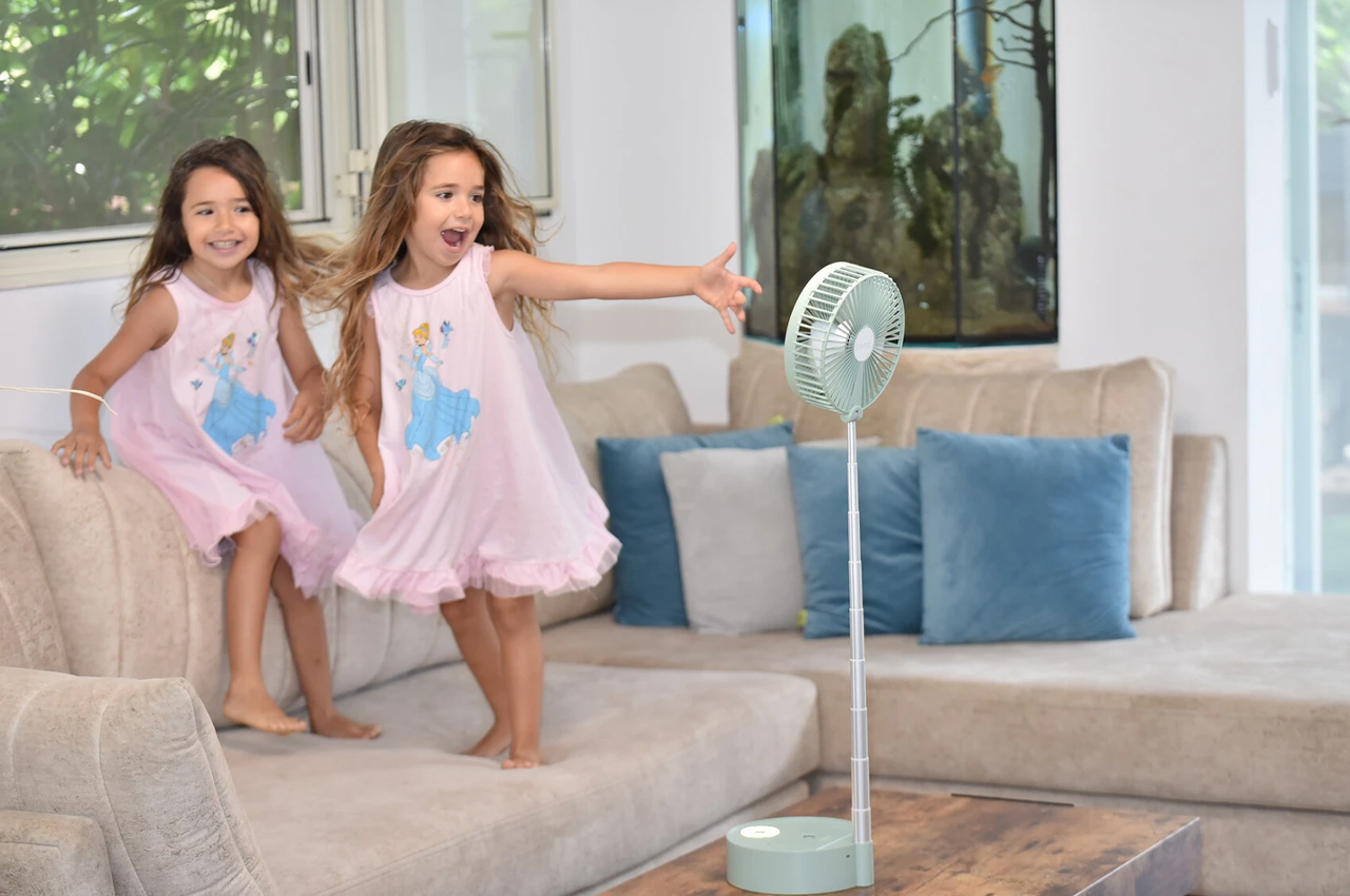 Telescopic，Portable fan，erect position，