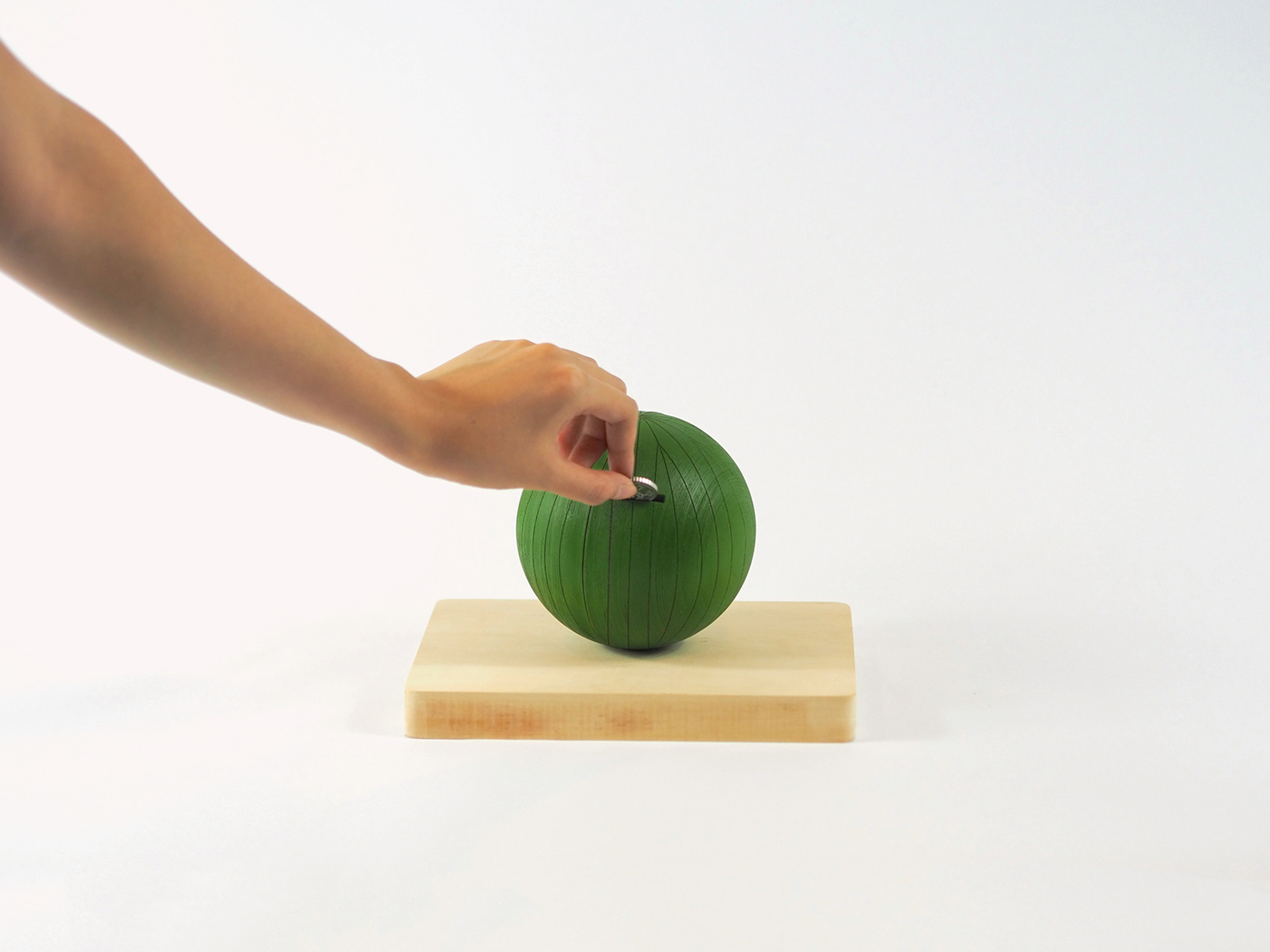 Vitamin B，Piggy bank，Bionics Design ，