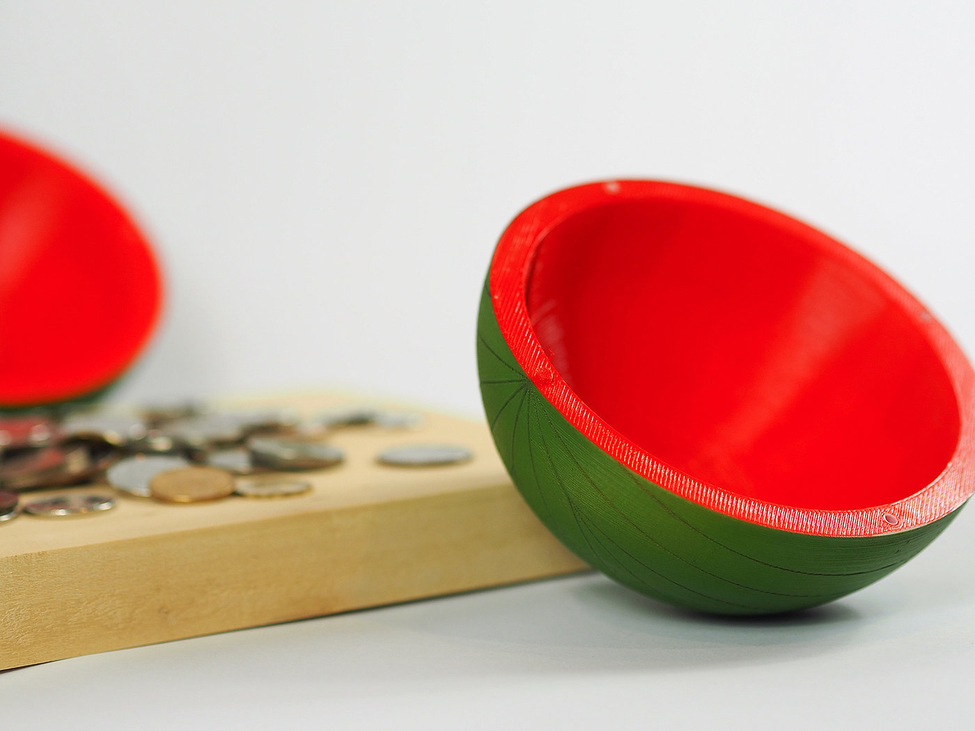 Vitamin B，Piggy bank，Bionics Design ，