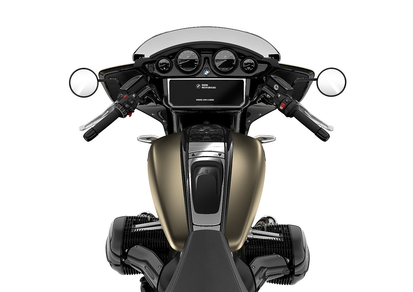 Extreme speed driving，BMW R18，motorcycle，