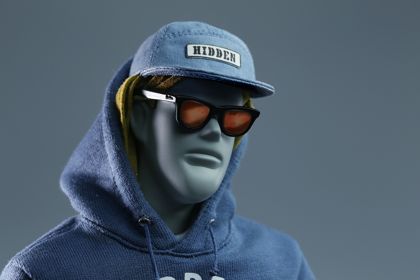 Riders and surfers，Miss Chic ，knight，