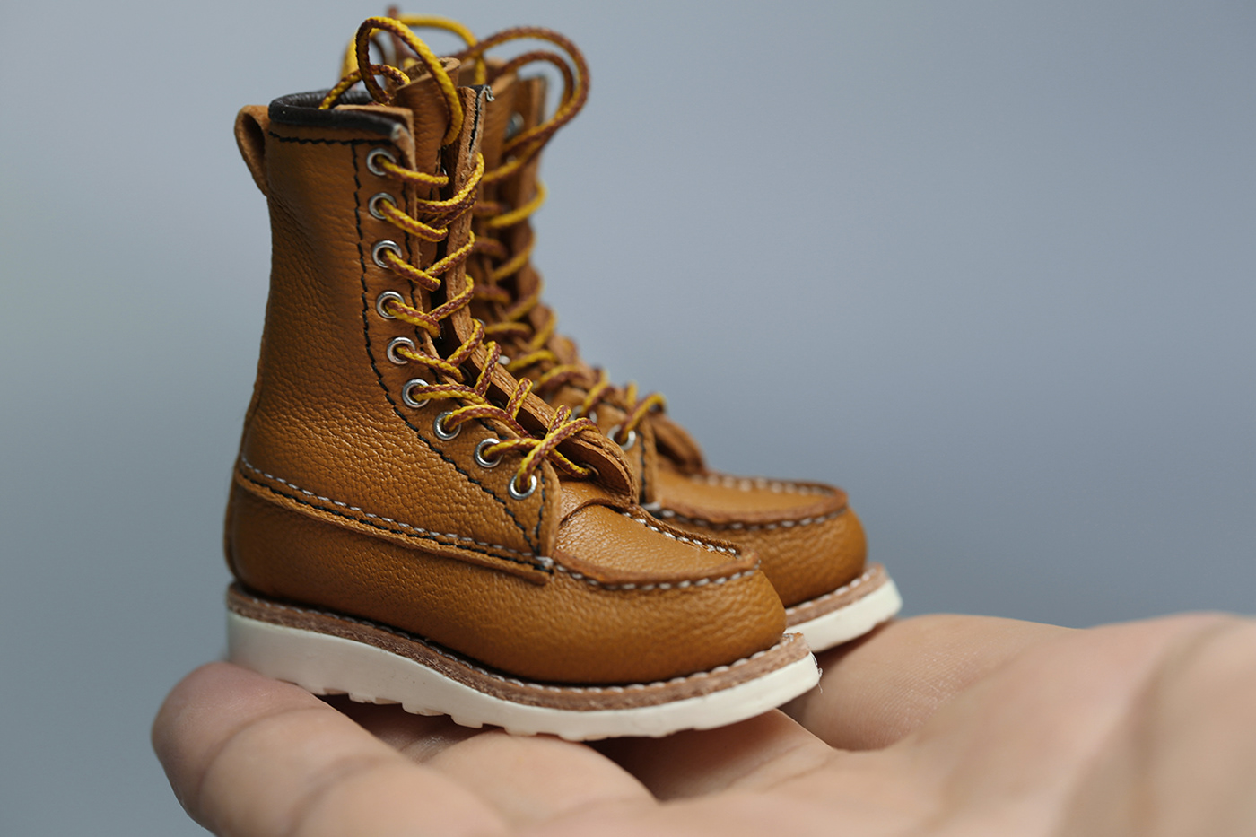 Riders and surfers，Miss Chic ，knight，