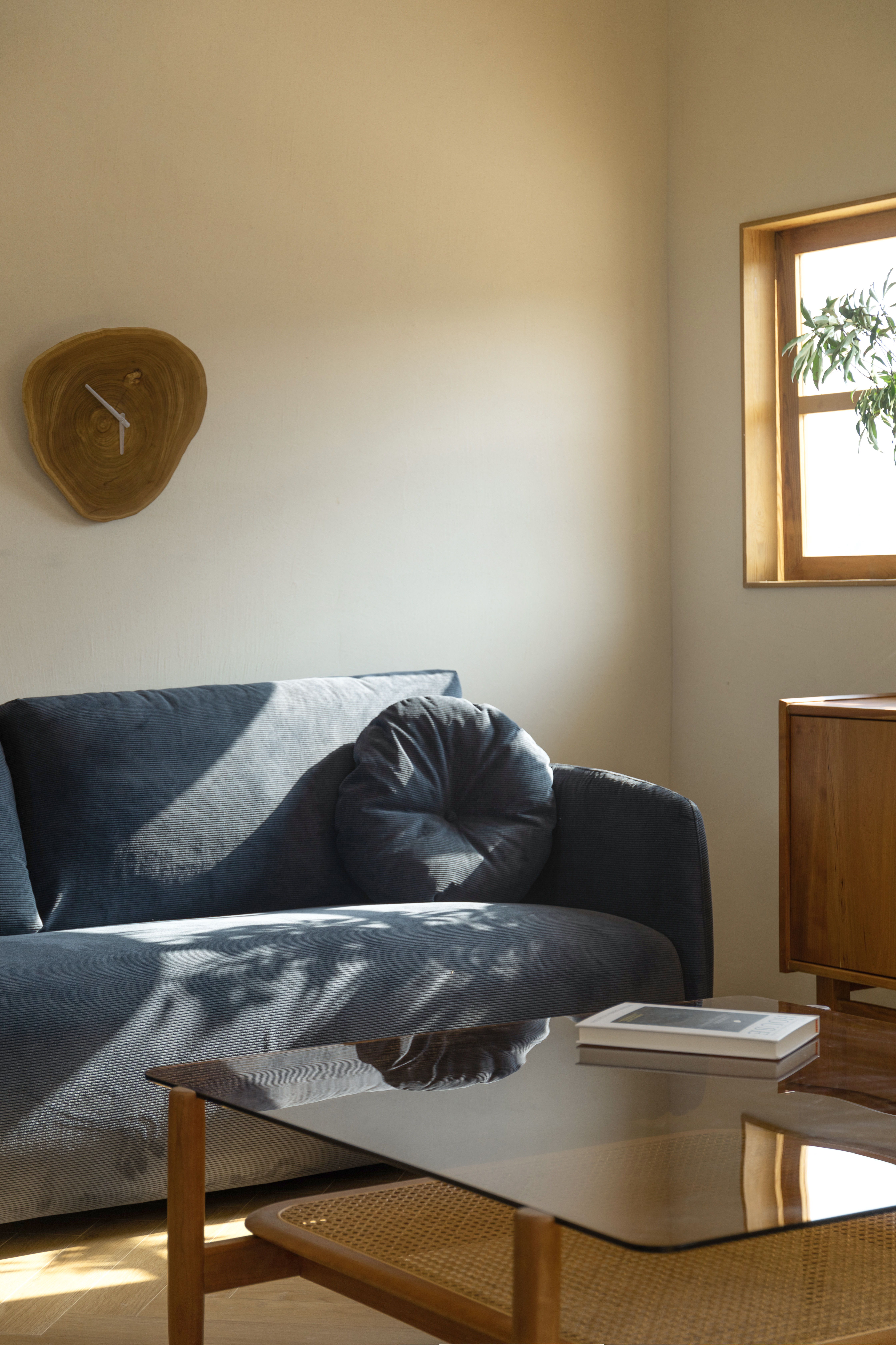 Corduroy / sofa / fabric / retro / modern，