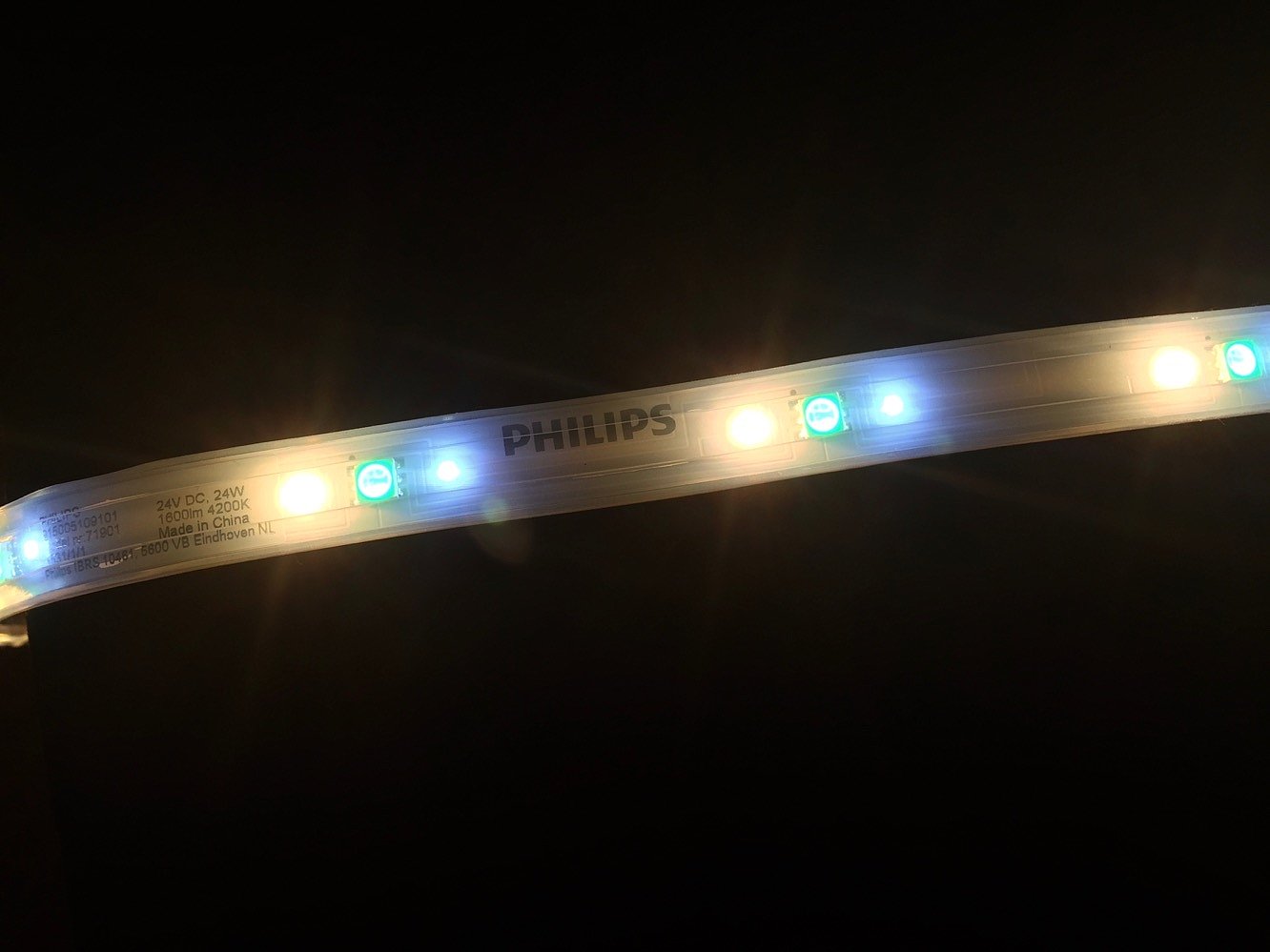 colour，intelligence，lamps and lanterns，Philips，lighting，
