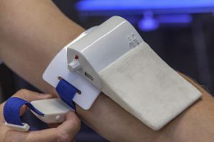 HEALTHIC，Blood detector，white，