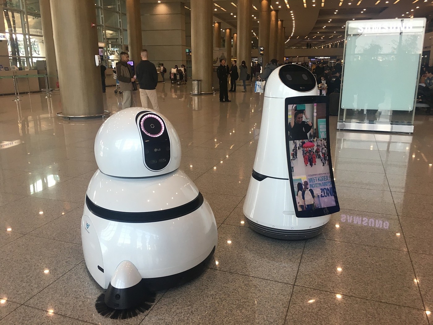 Sweep the floor，airport，robot，2017idea Award，lg，