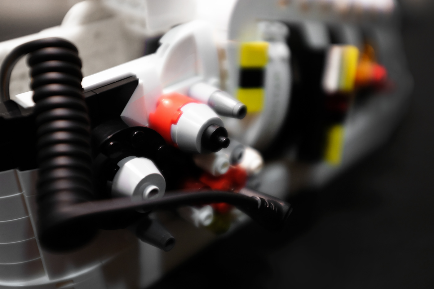 Lego，Adidas，Mechanics，