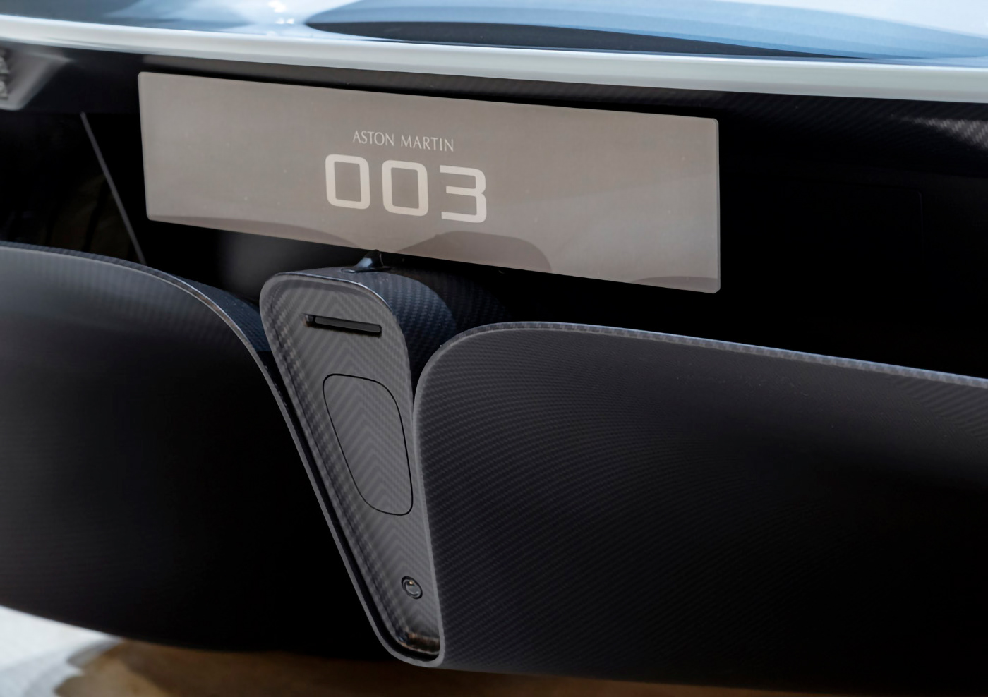 Soft decoration，Aston Martin，fashion，