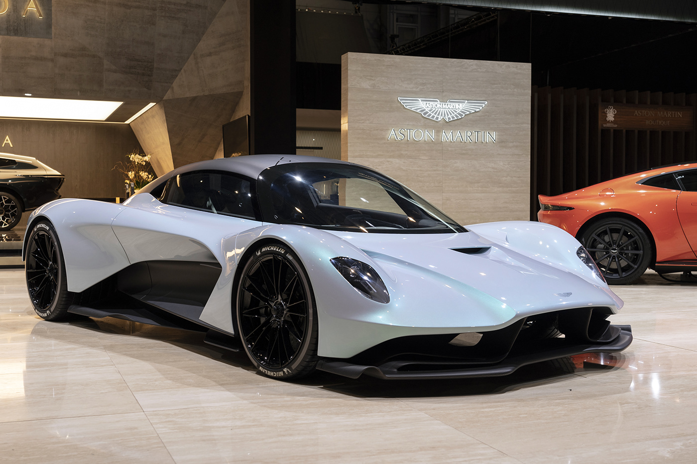 Soft decoration，Aston Martin，fashion，