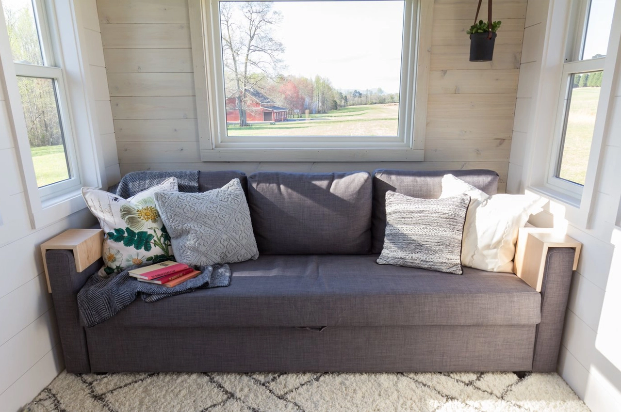 Elsa，Small house，Natural and simple，swing，