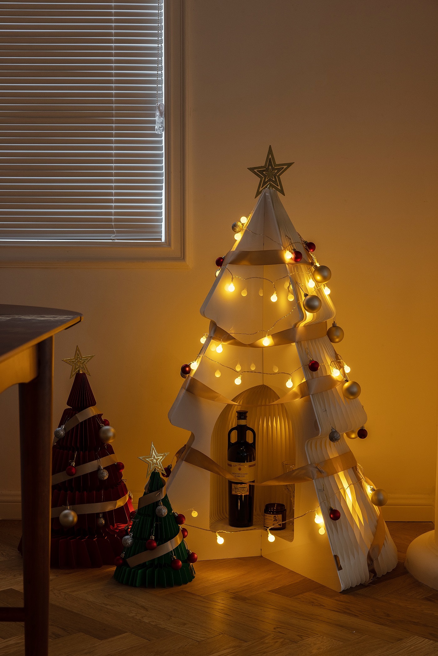 风琴纸圣诞树，装饰圣诞树，圣诞节，圣诞节装饰，圣诞礼品，创意圣诞树，圣诞创意，高颜值，