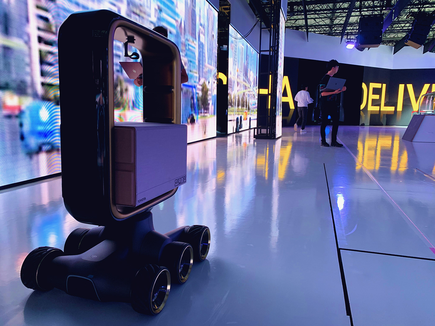 Micro Palette，Deliver mobile devices，transport，