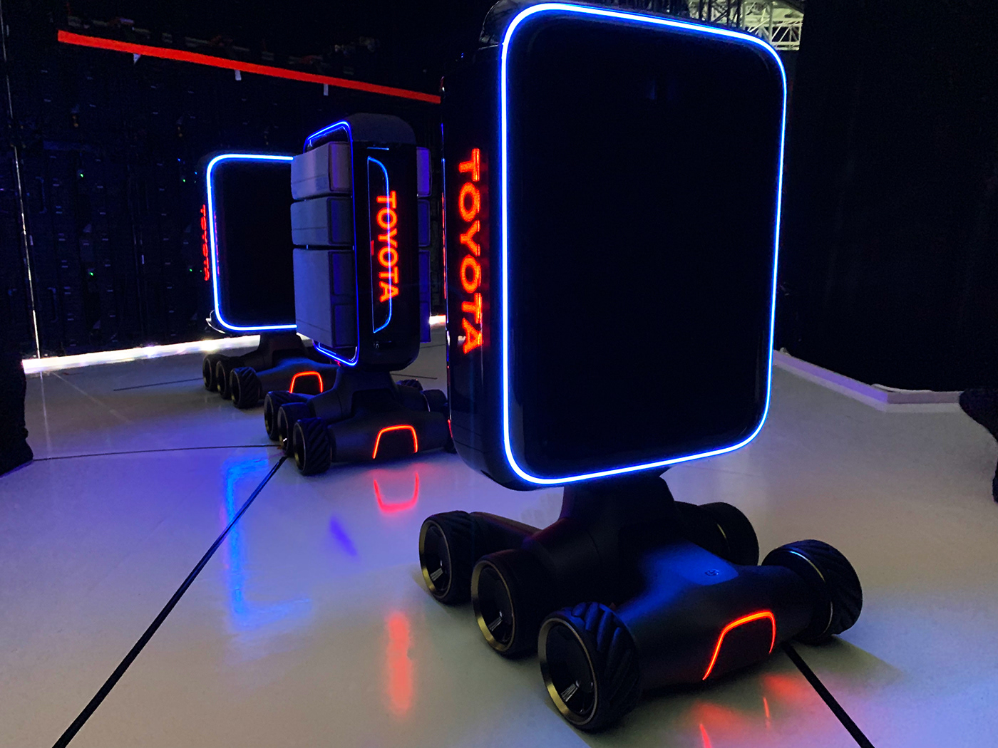 Micro Palette，Deliver mobile devices，transport，