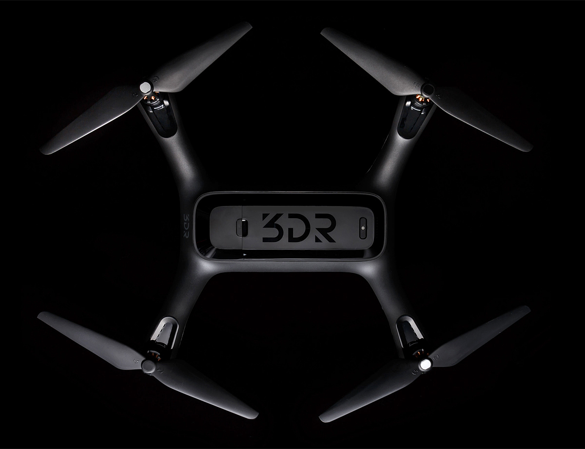 UAV，