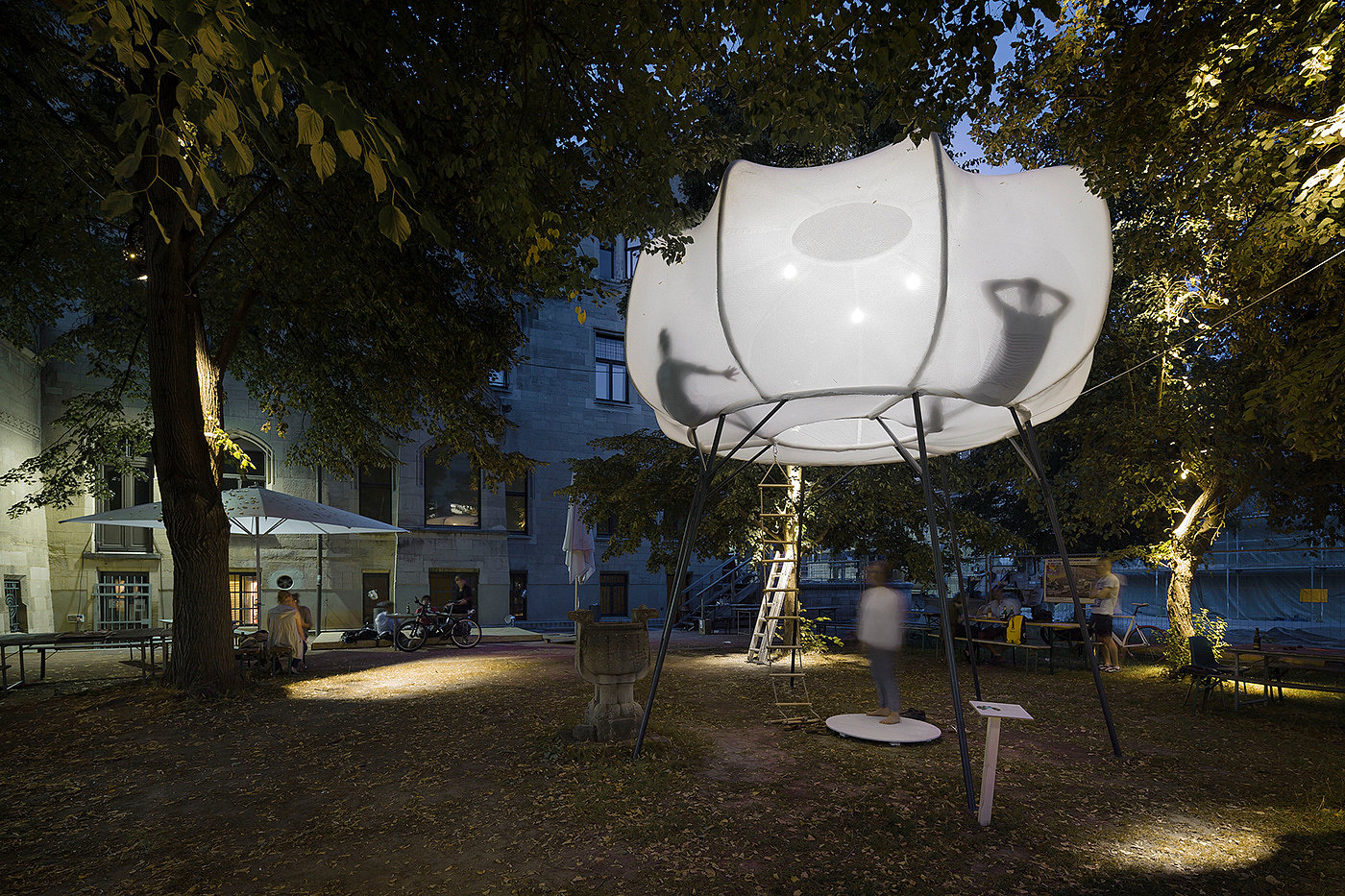 Cumulus，device，Textile，Outdoor installation，