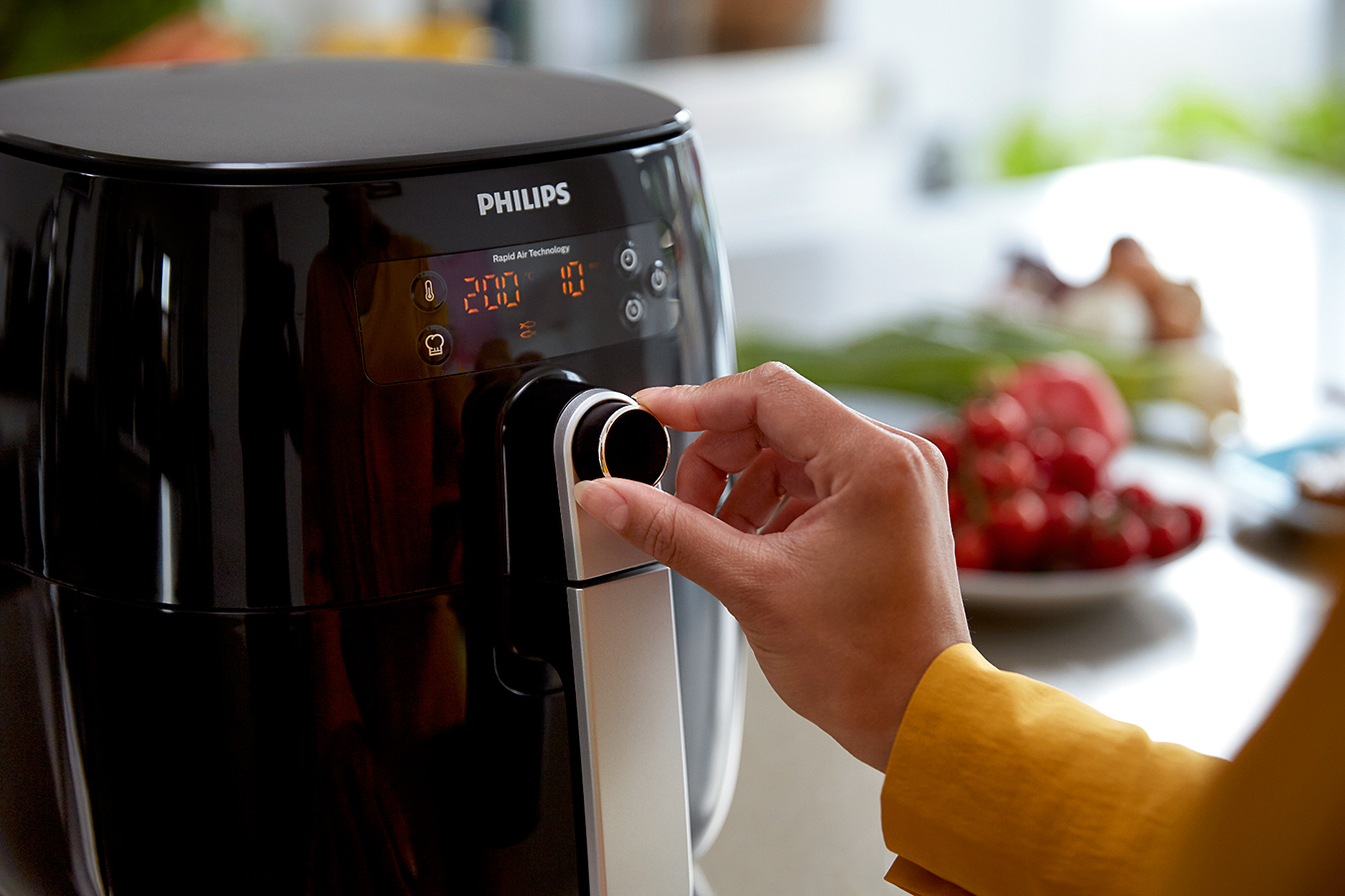 Philips，household electrical appliances，black and white，pot，