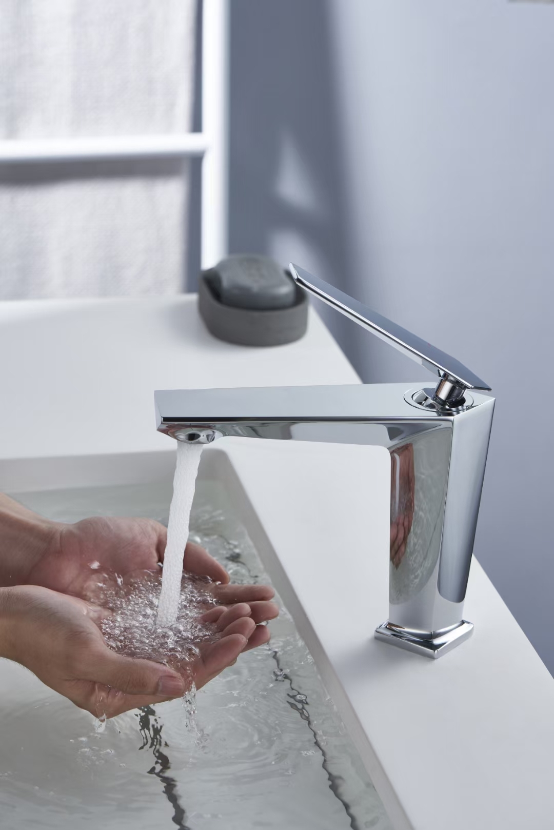 water tap，Basin mixer ，Kitchen and bathroom products，bathroom hardware ，Boundless design，