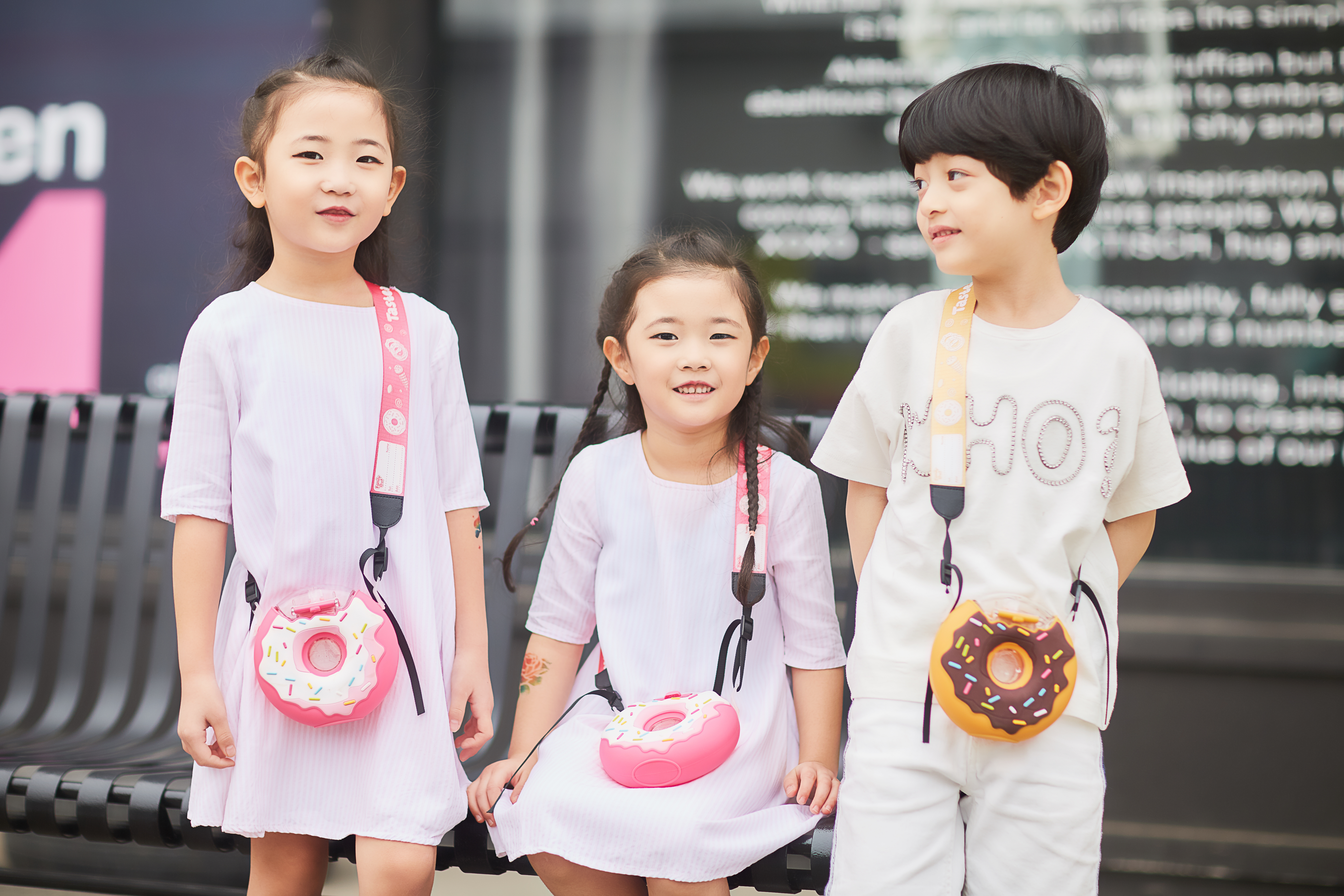 Drinking water is like eating doughnuts，