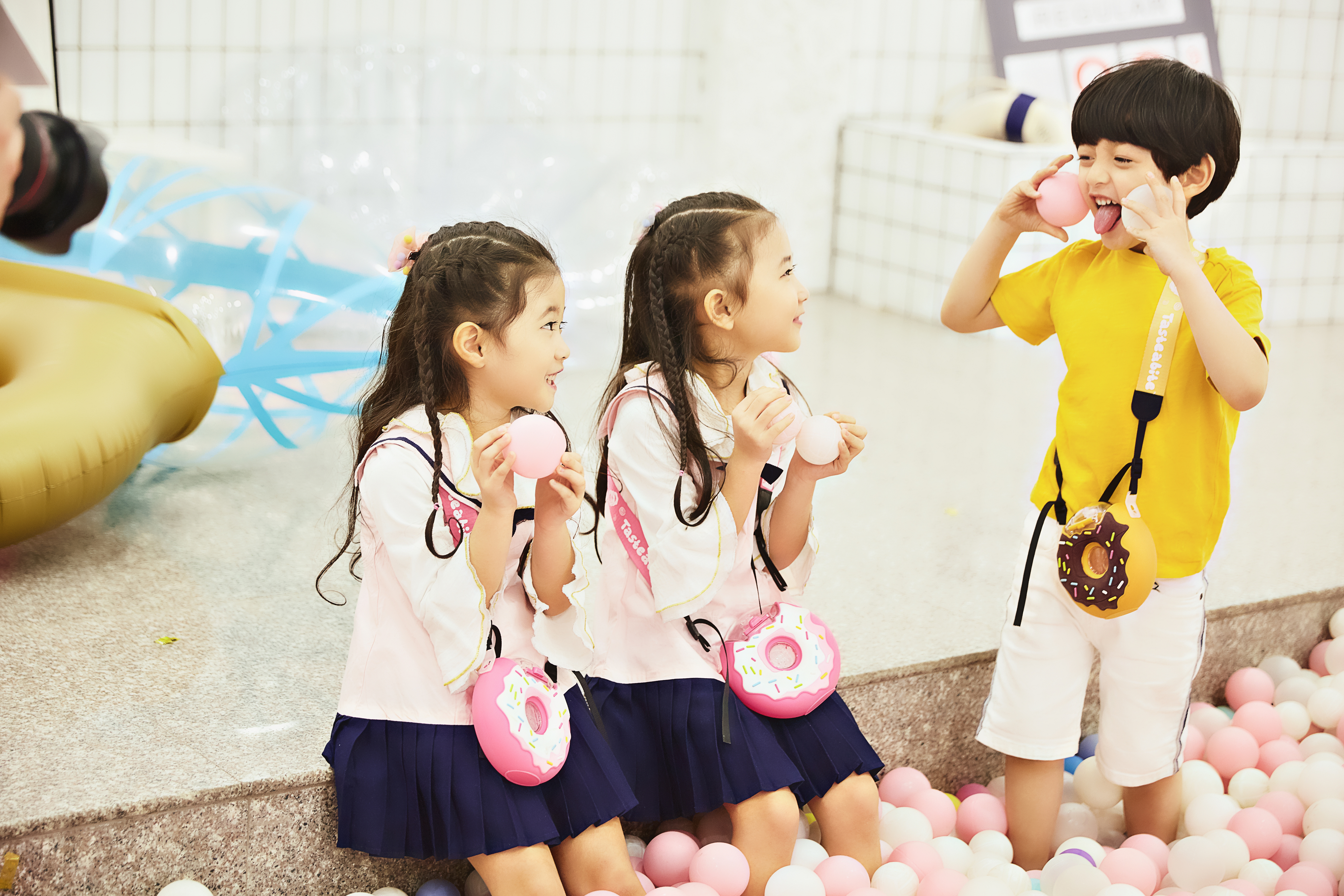 Drinking water is like eating doughnuts，