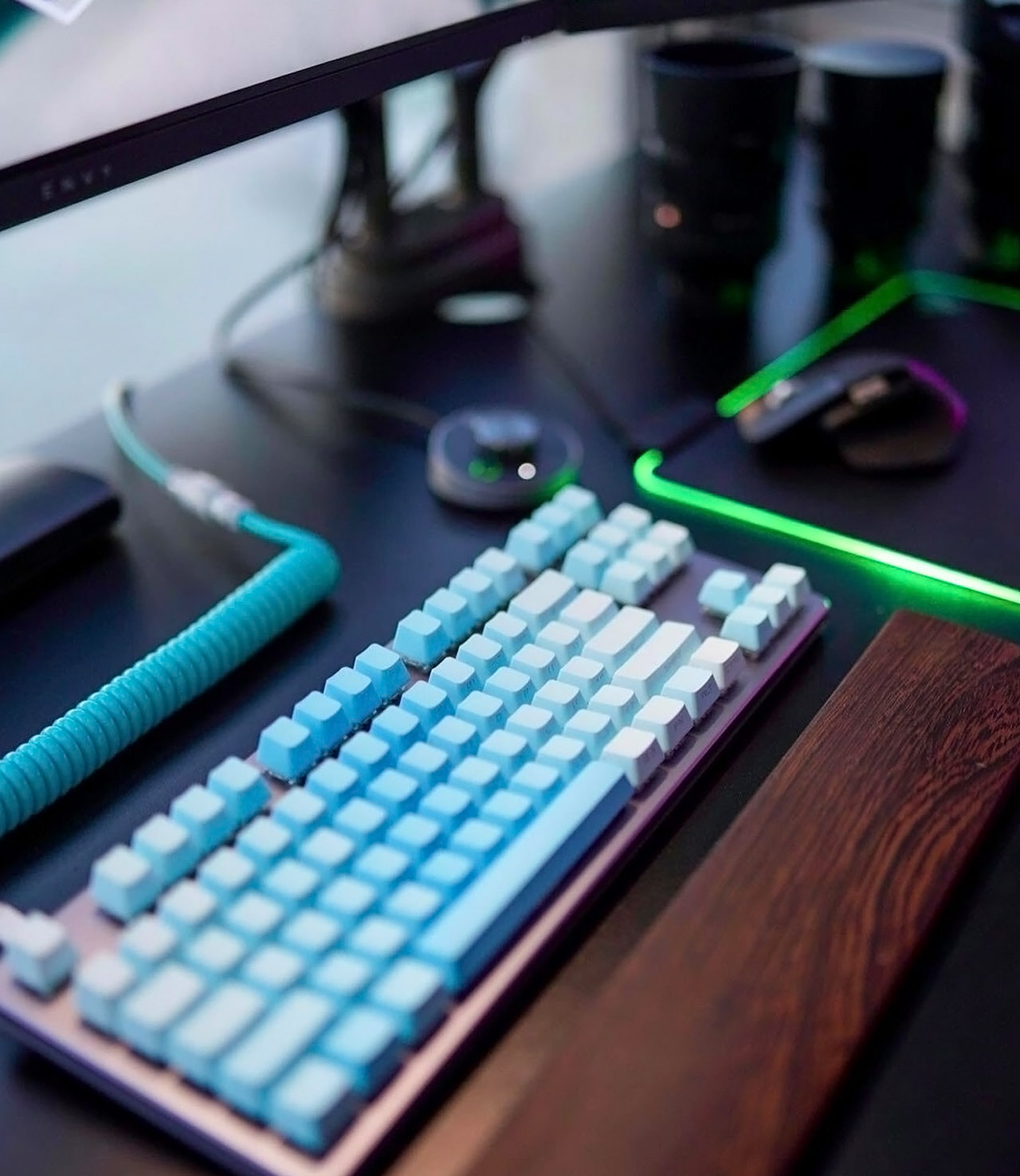 Home，desk，fashion，