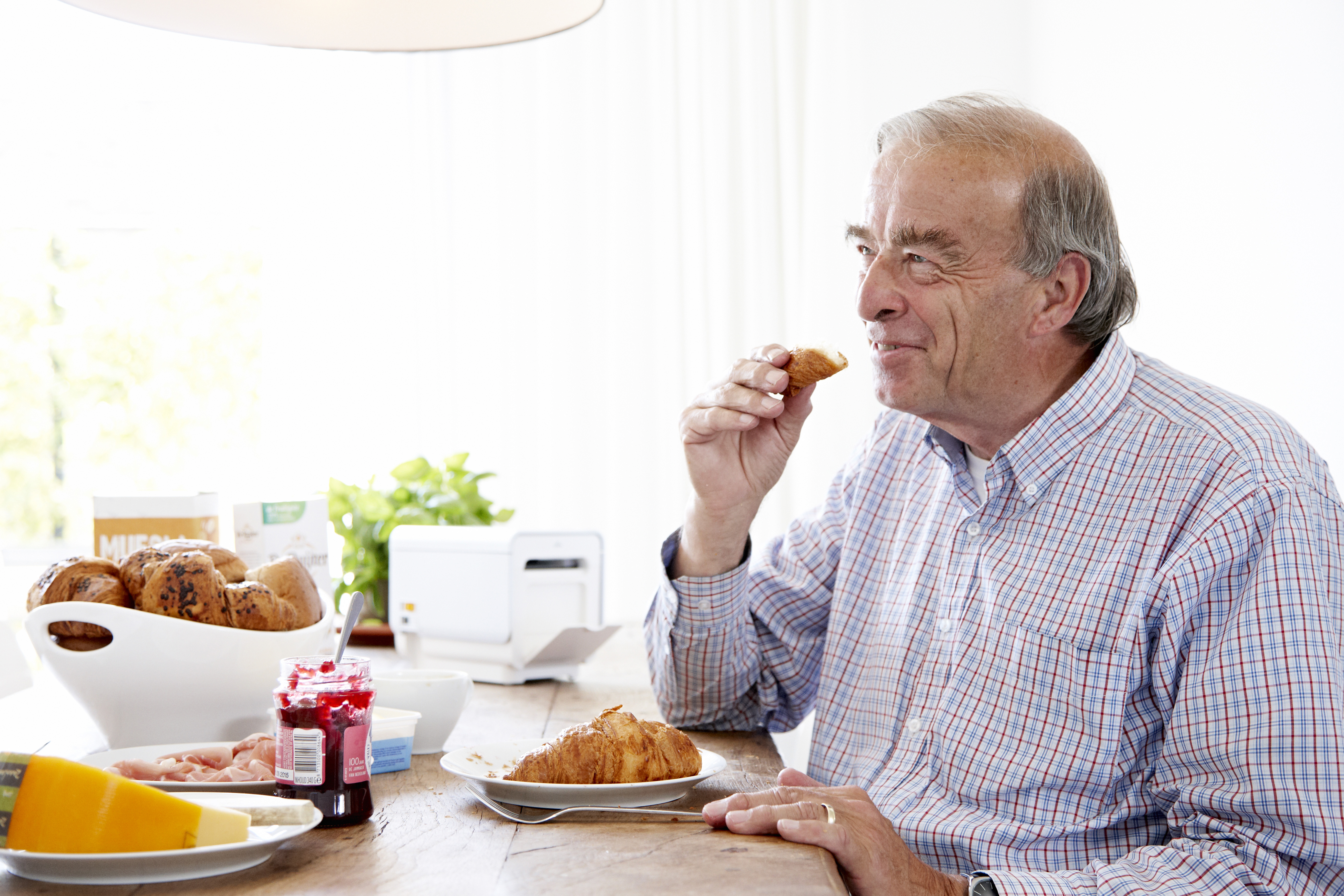 equipment，healthy，medical care，Philips，intelligence，Medicine box，Regular reminder，Take medicine，Netherlands，