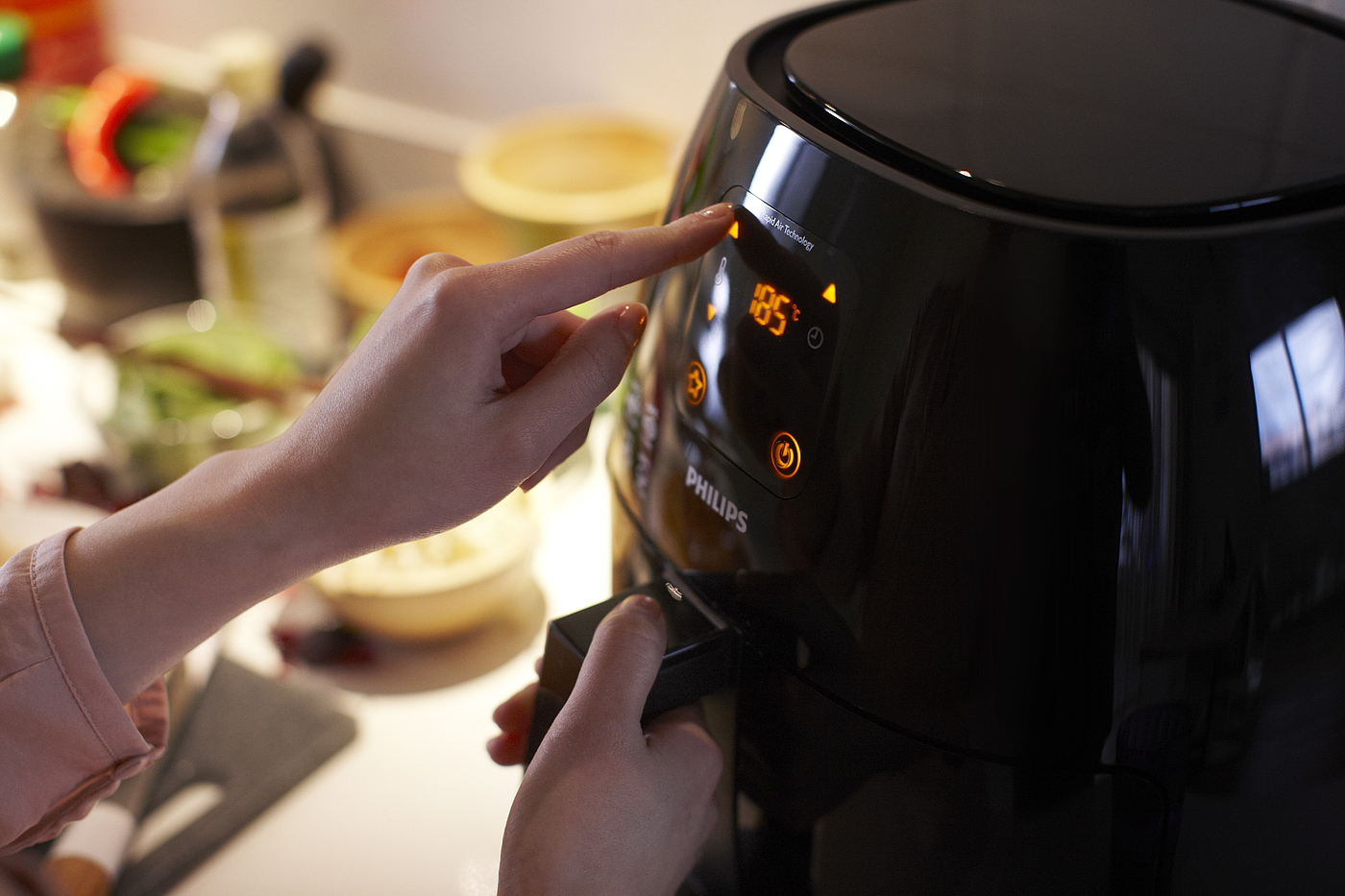 Philips，kitchen，household electrical appliances，black and white，