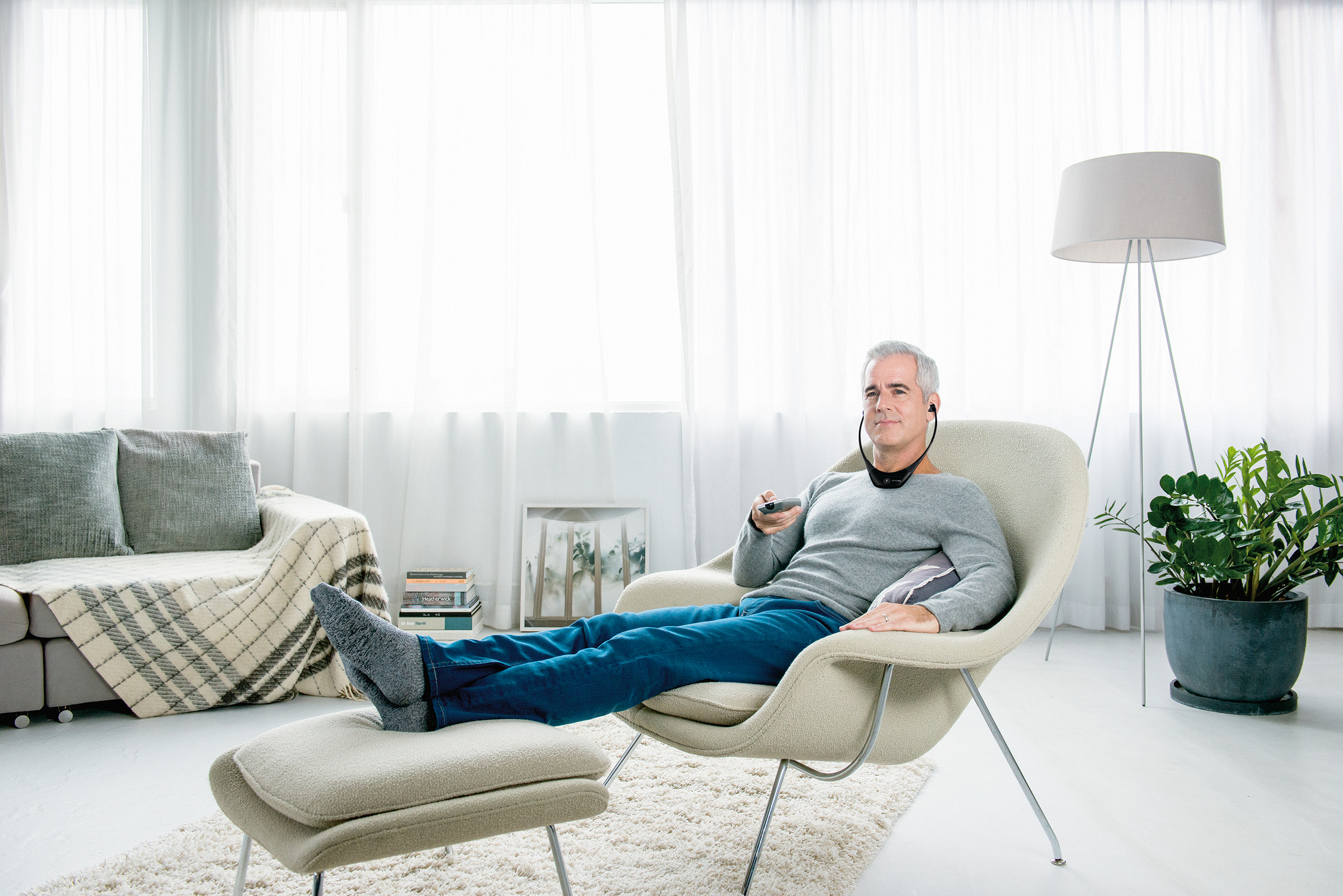 television，black，headset，Philips，