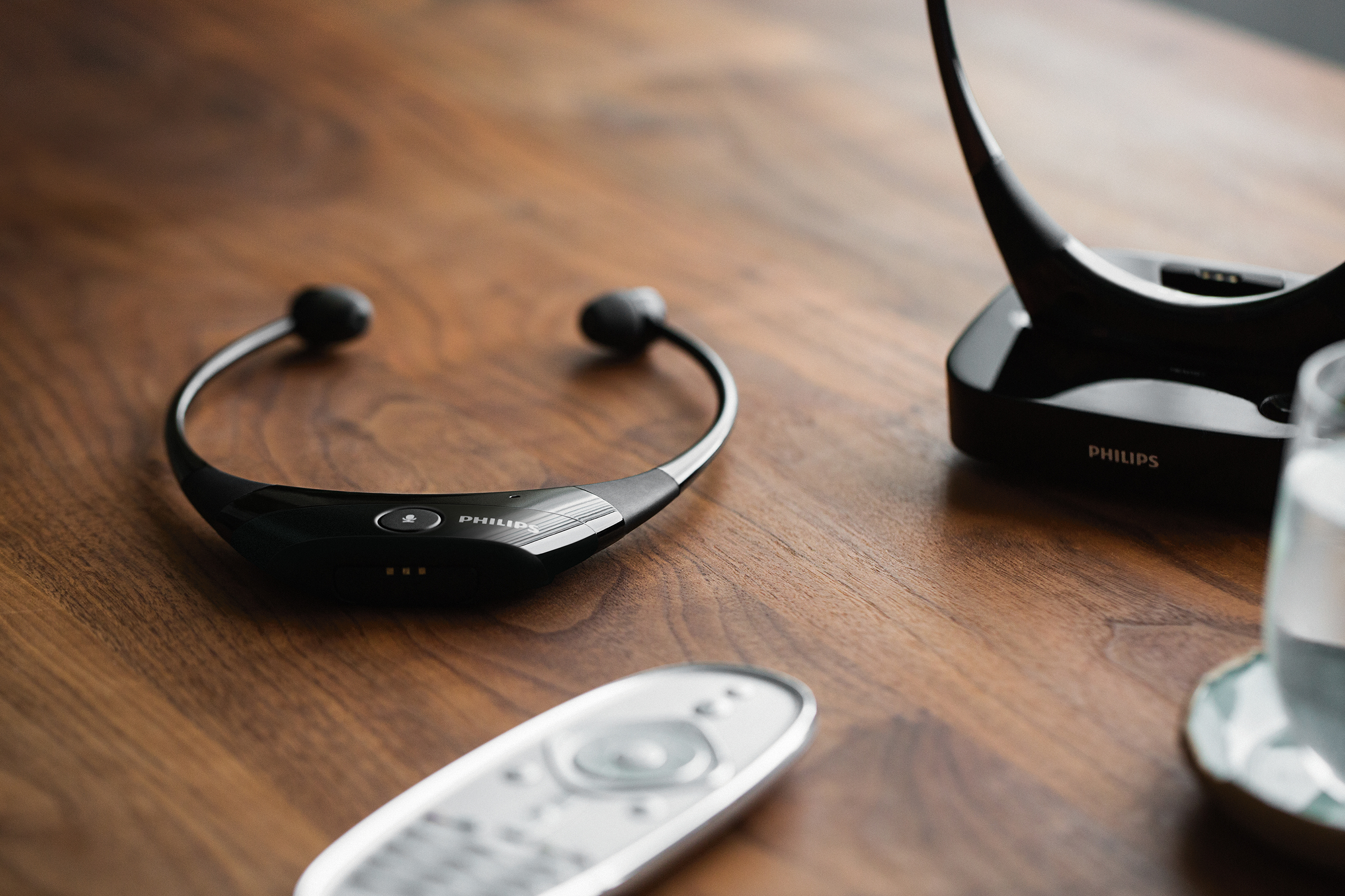 television，black，headset，Philips，