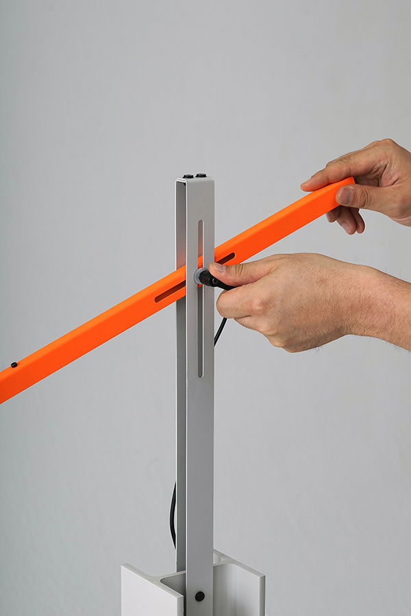 Type H，Letter shape，Desk lamp，originality，Lighting source，