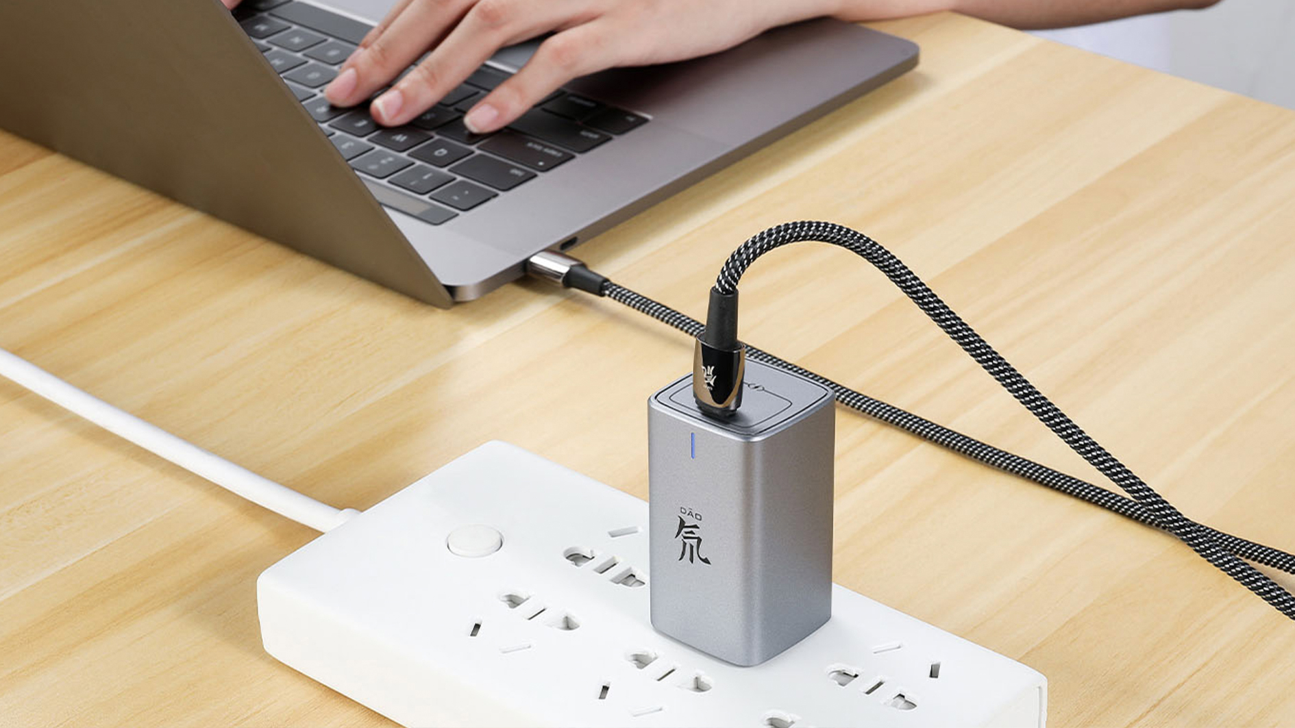 gan ，Charger，Electronics，Cool technology，