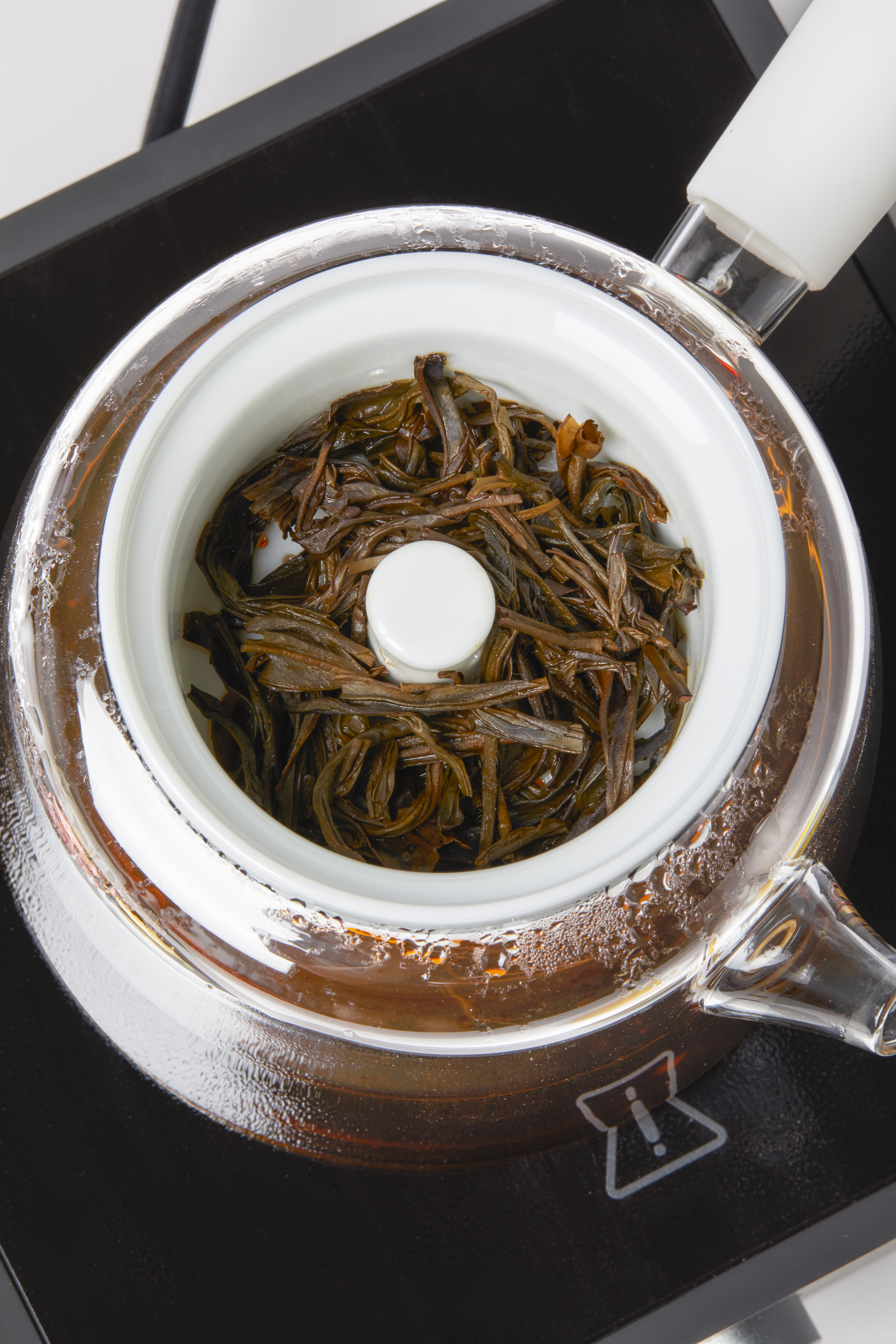 Into a tea appliance，Steaming teapot，One pot and two cups of tea set，Into a tea life，