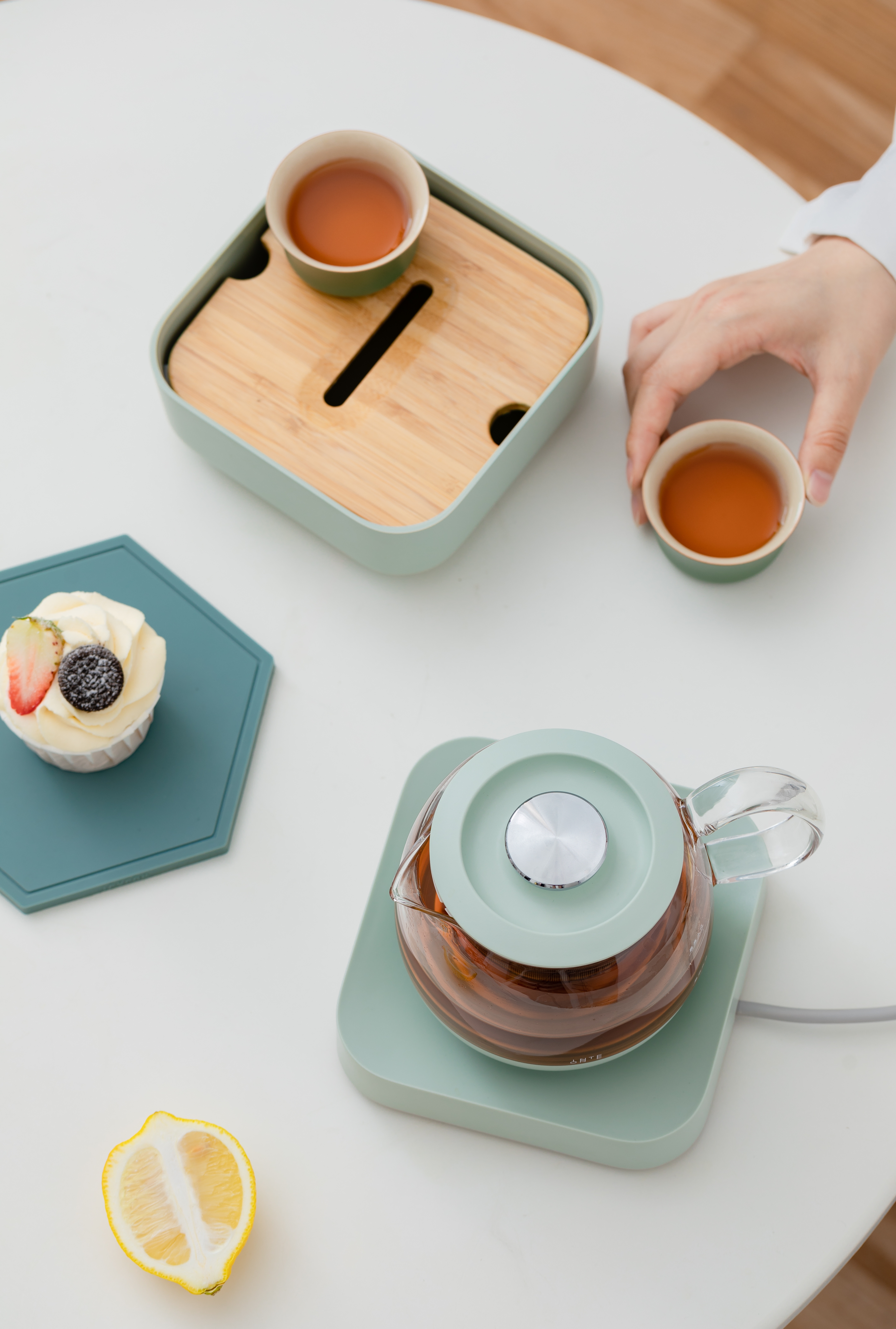 Tea cooker，Tea making box，Into a tea life，Into a tea appliance，Tea appliance，Boiling teapot，Health pot，small home appliances，