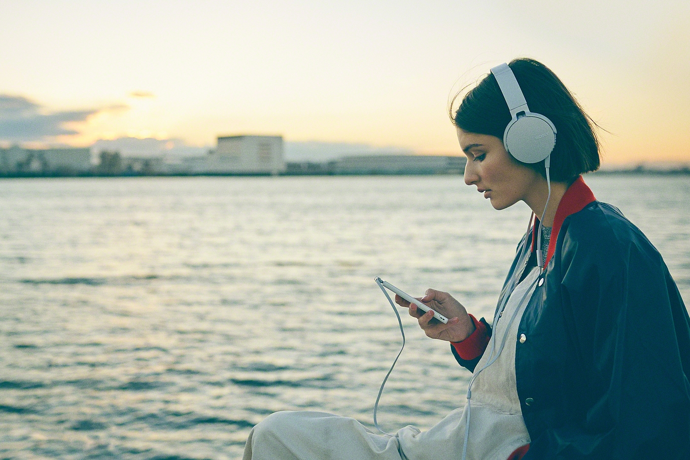 Subwoofer，headset，Headwear，Sony，sony，