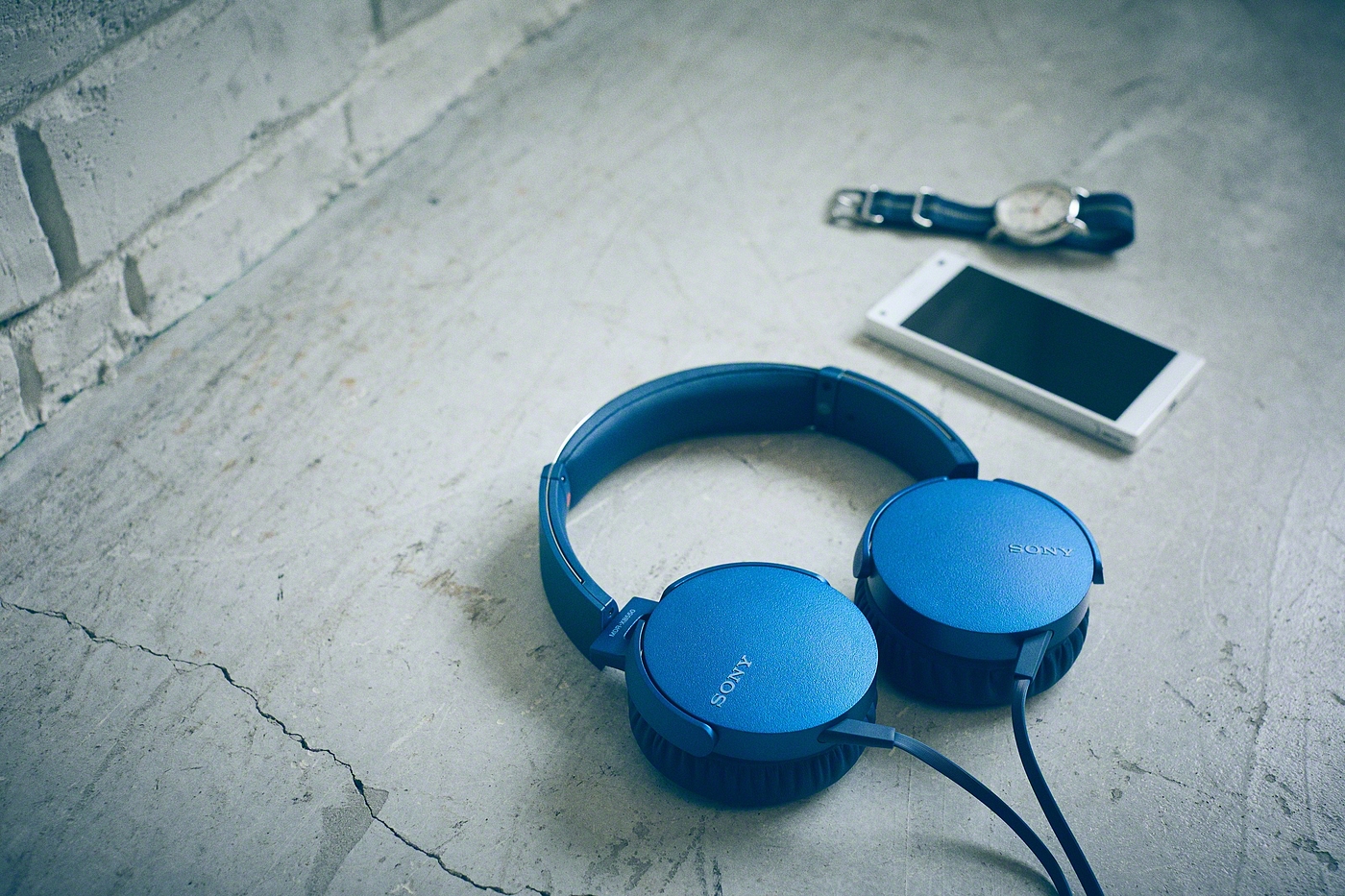 Subwoofer，headset，Headwear，Sony，sony，