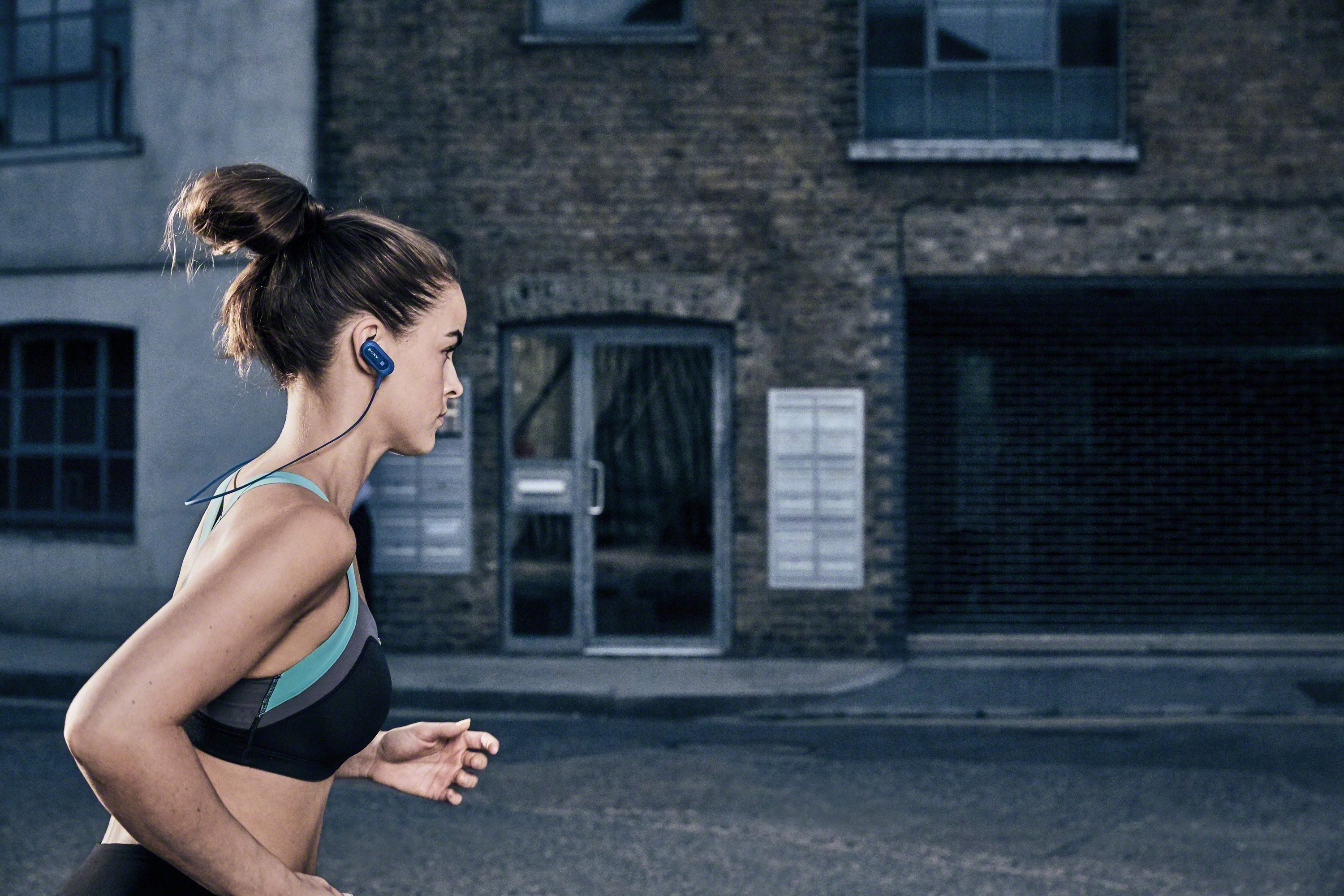 In ear，headset，motion，sony，Sony，