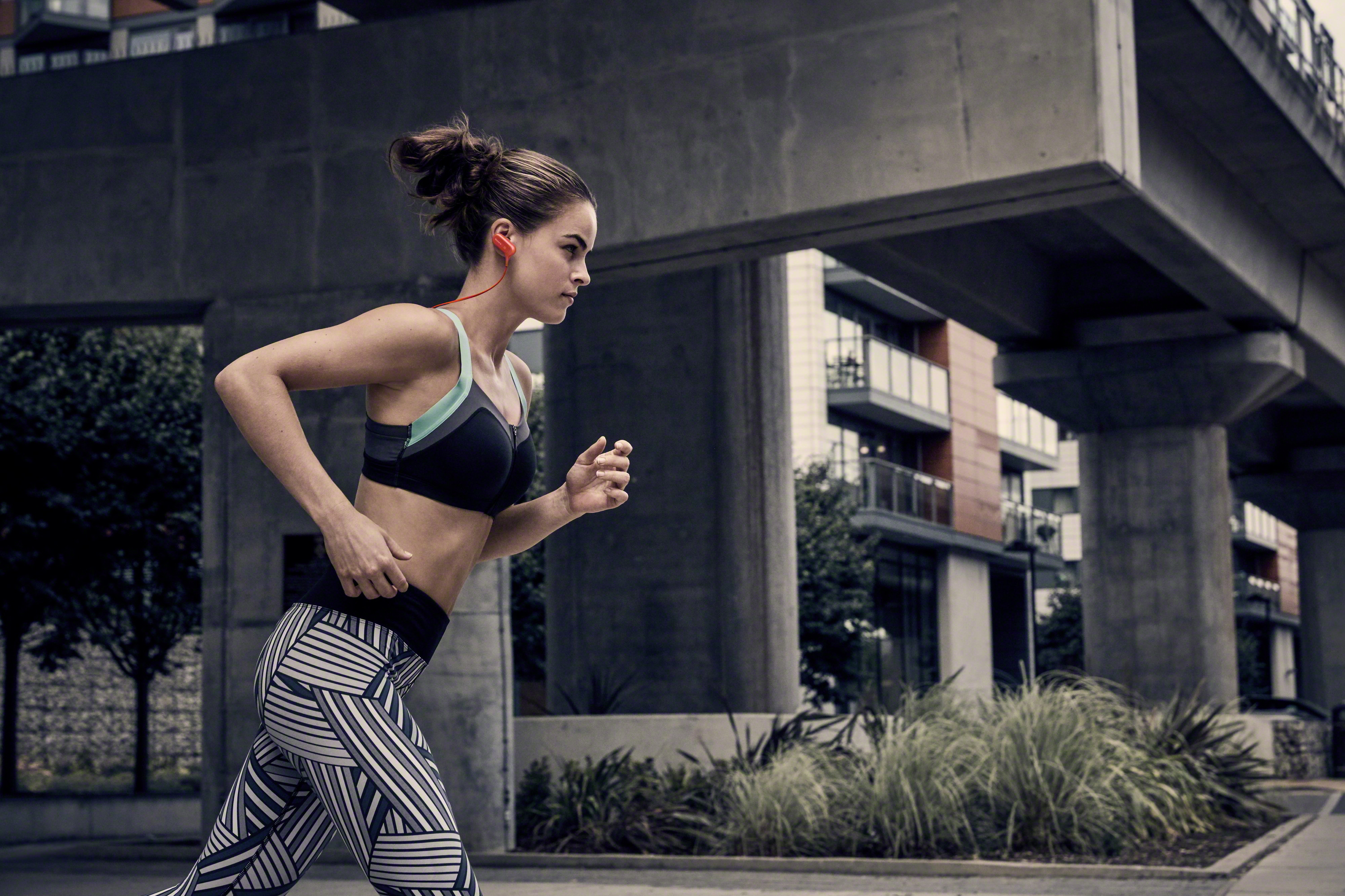 In ear，headset，motion，sony，Sony，