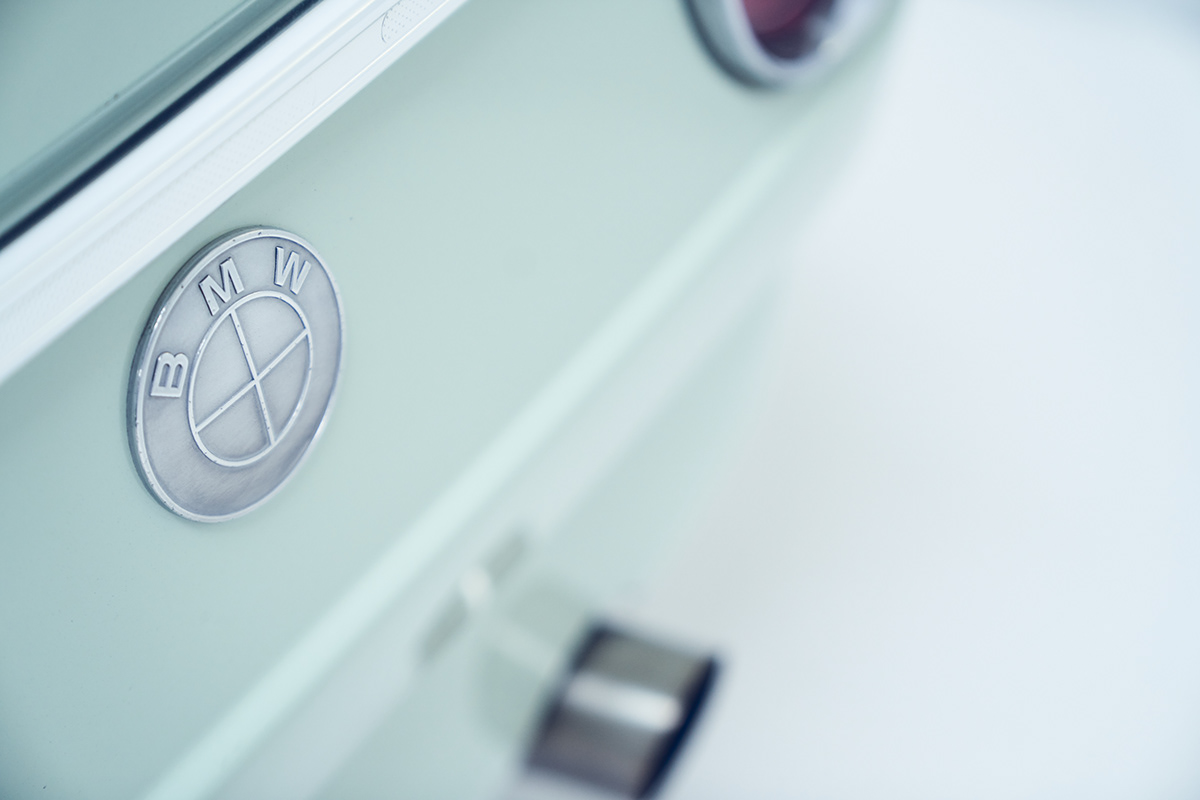 BMW 2002，Automobile design，green，