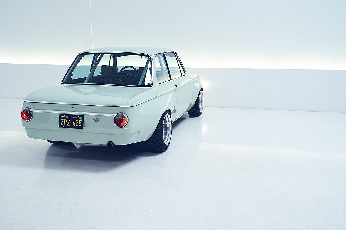 BMW 2002，Automobile design，green，