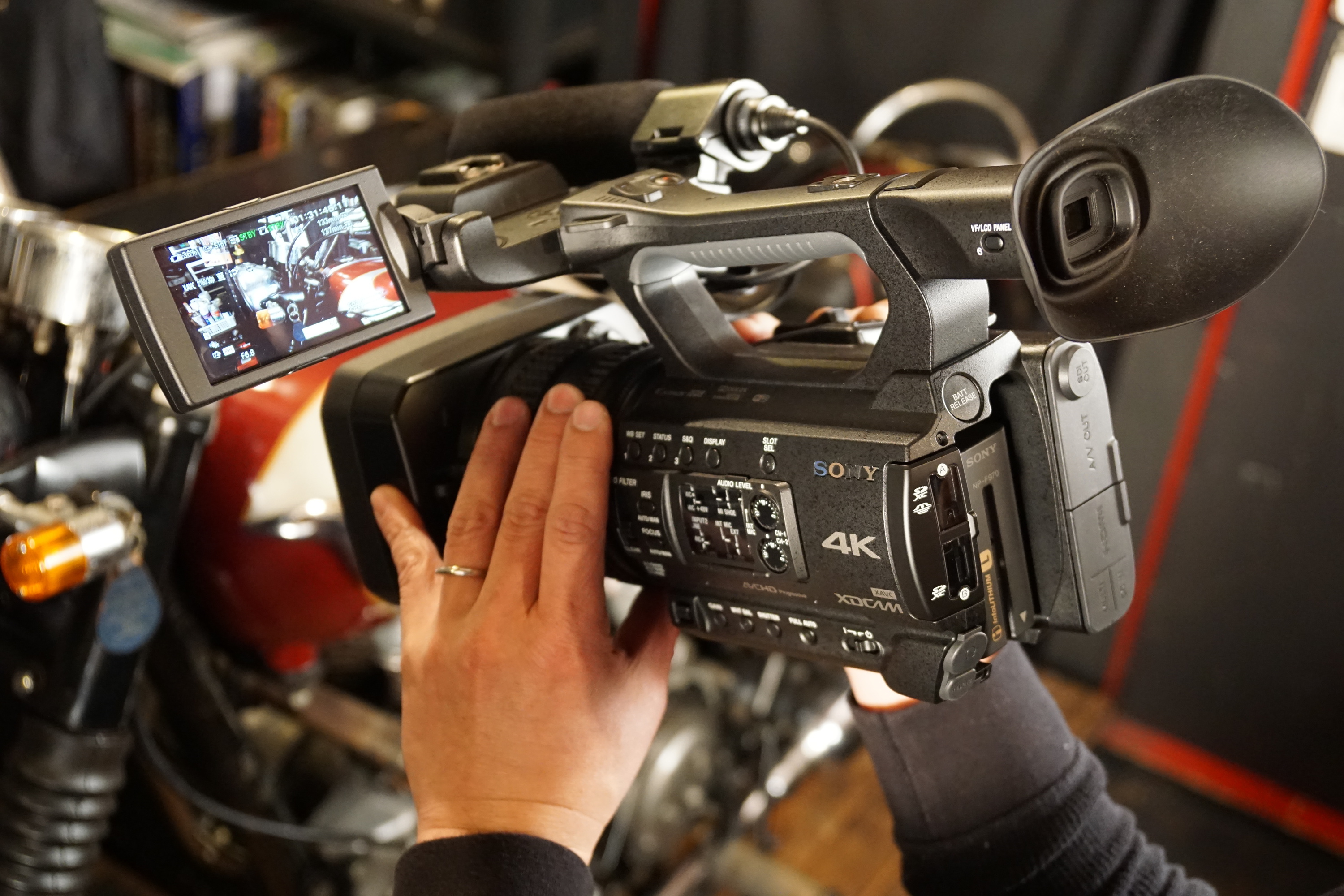 Sony，4K HD，Solid state memory camera，