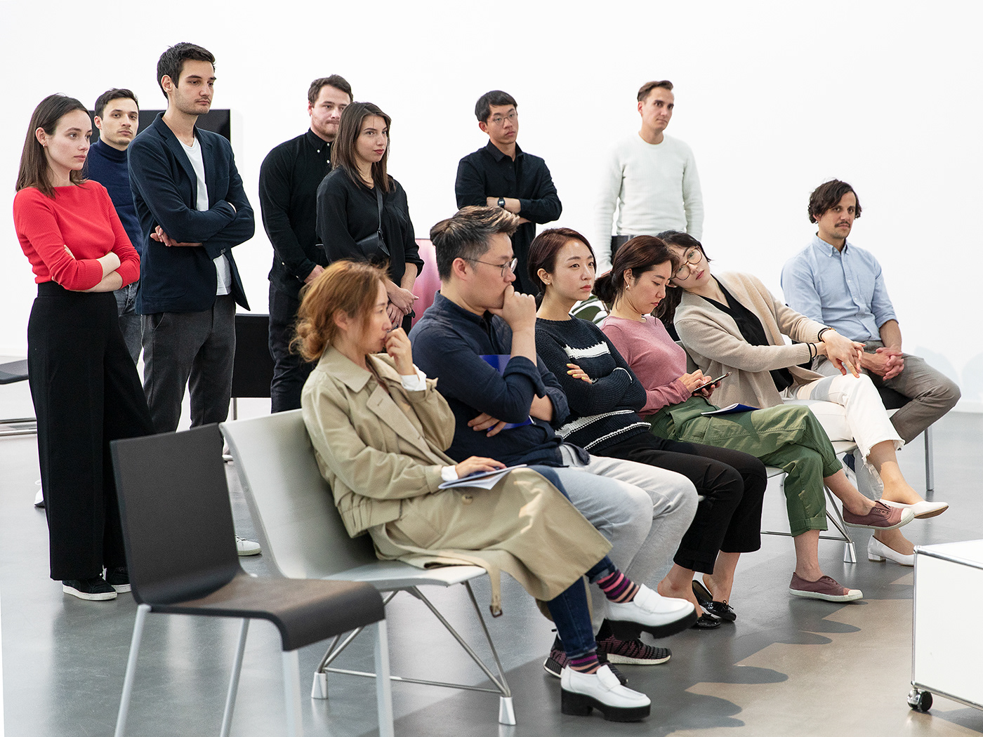 television，household electrical appliances，home decoration，Pendant TV，Hoisting TV，