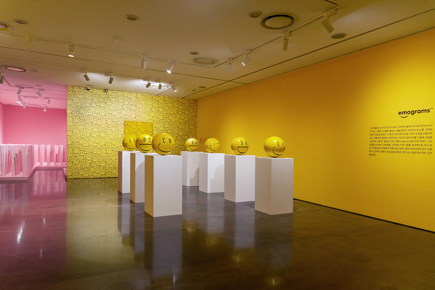 exhibition，emoticon，Incheon, Korea，Lotte Gallery，