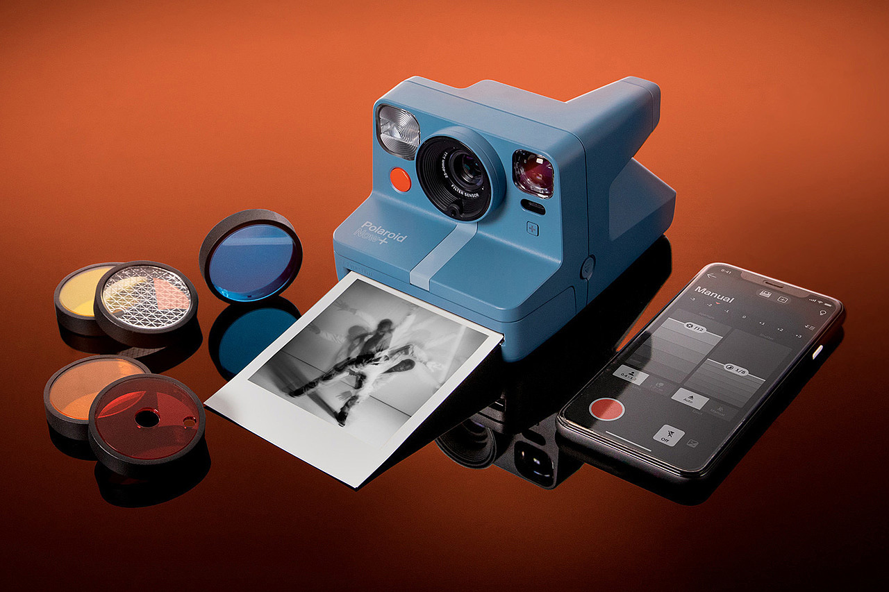 camera，Digital，Polaroid Now+，electronic product，