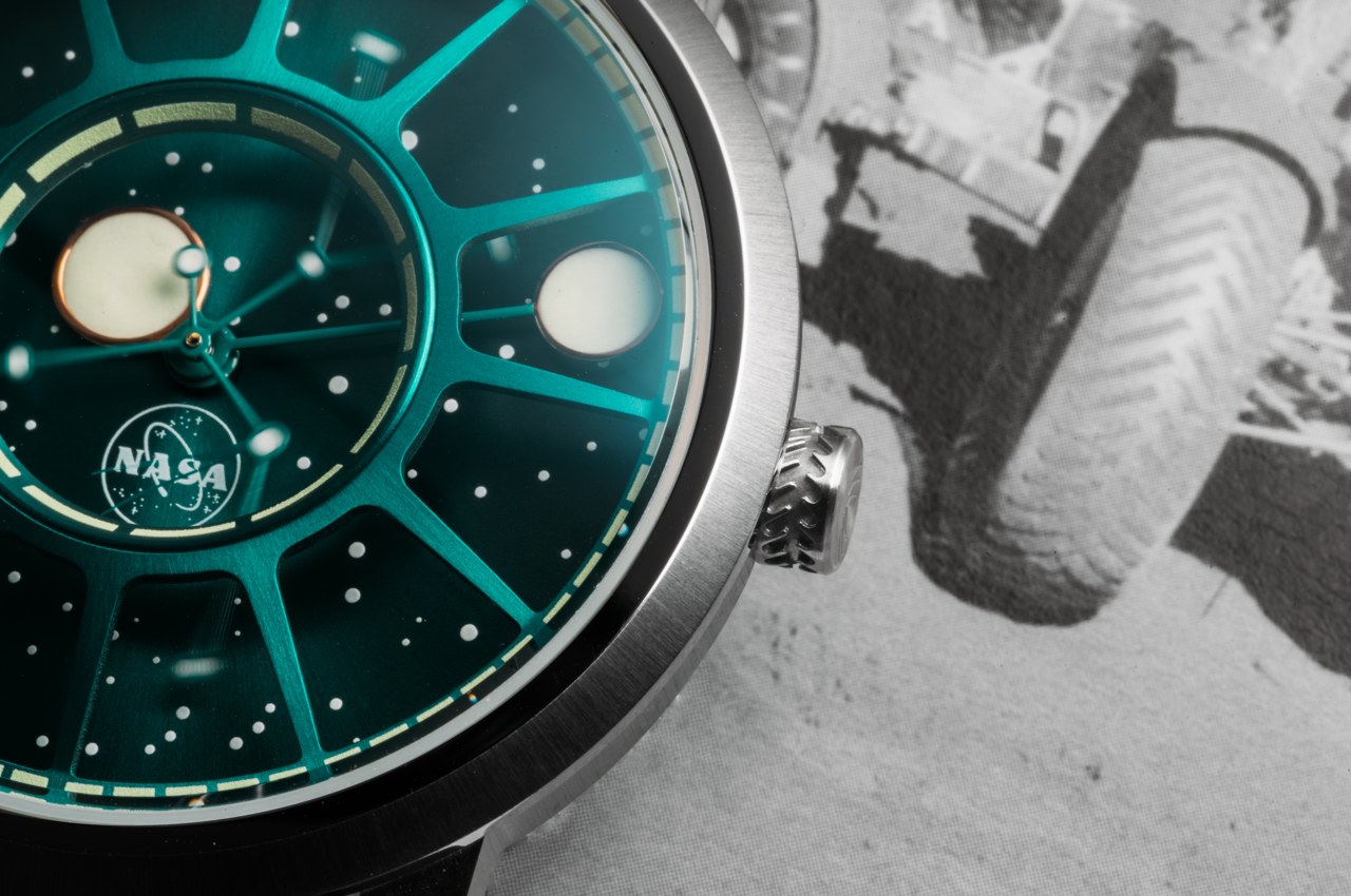 Wrist watch，Meteorite，aviation，