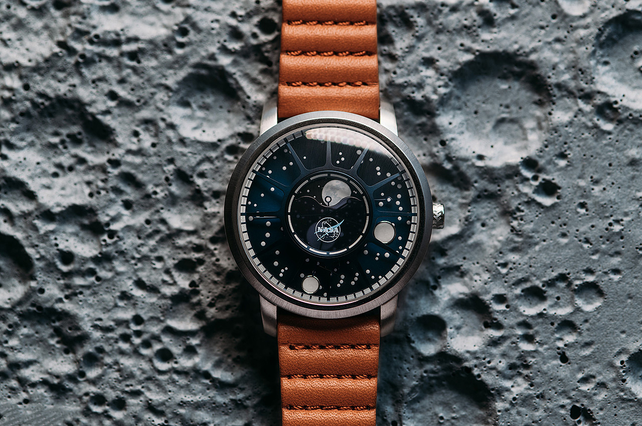 Wrist watch，Meteorite，aviation，