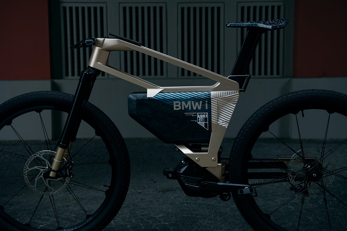 bmw，High speed electric bicycle，white，