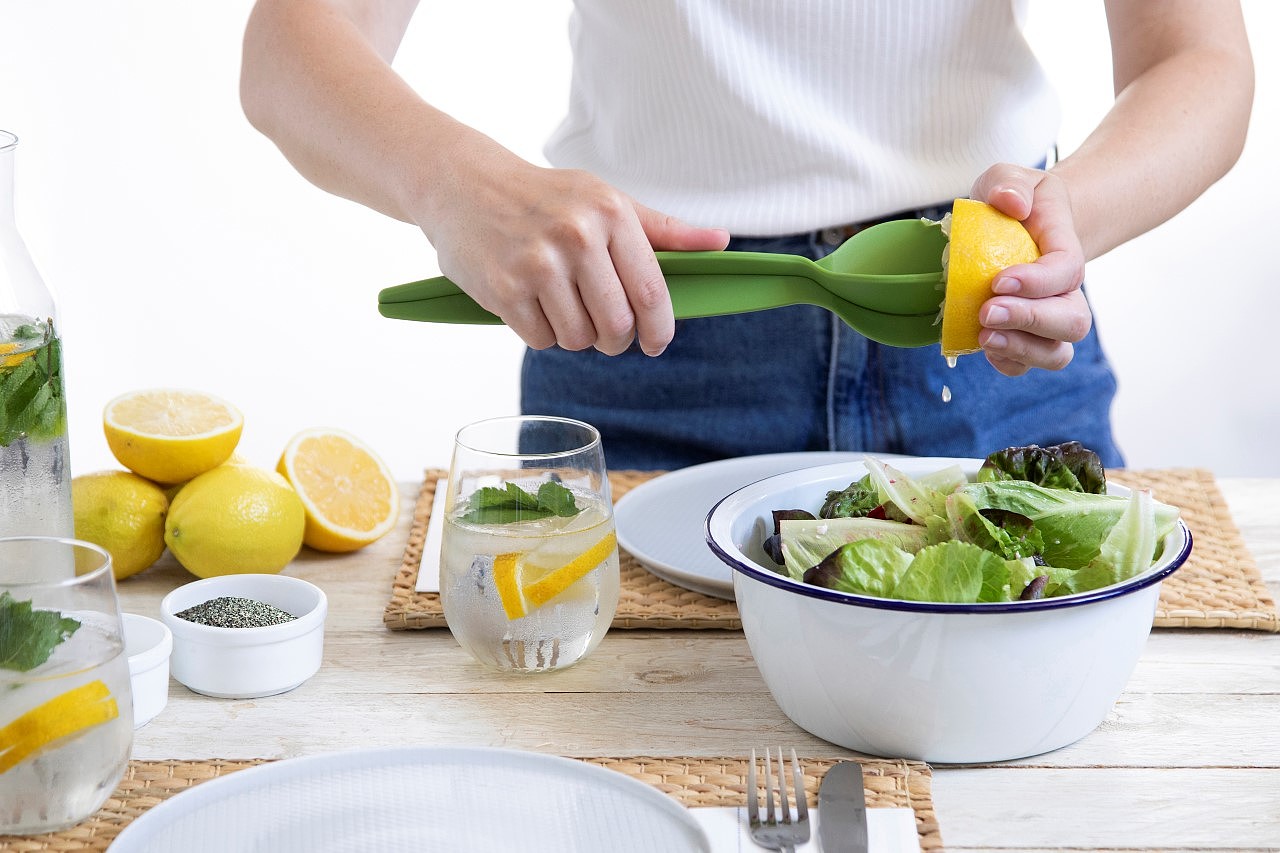 Kitchen supplies，Juicing，Simplicity，two-in-one，