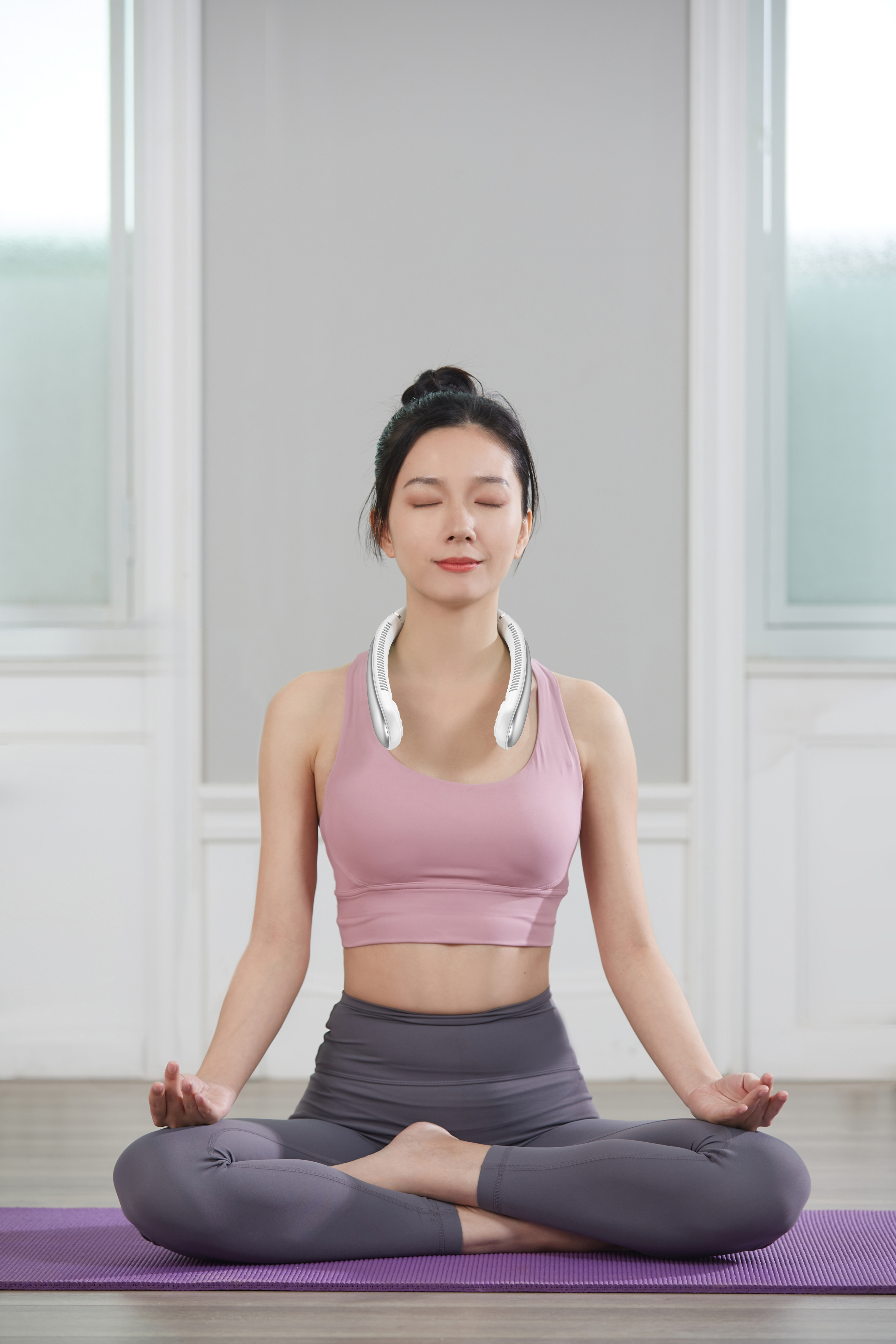 product design，industrial design，Brand promotion，Simplicity，fashion，outdoors，Portable，Yeah. Mr Yu，