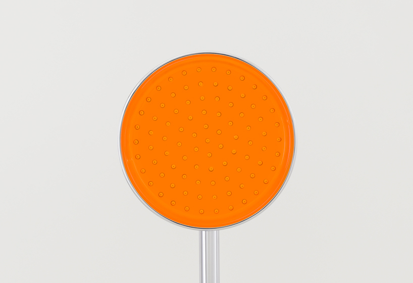 dried food，share，toothbrush，closestool，restroom，bathroom，