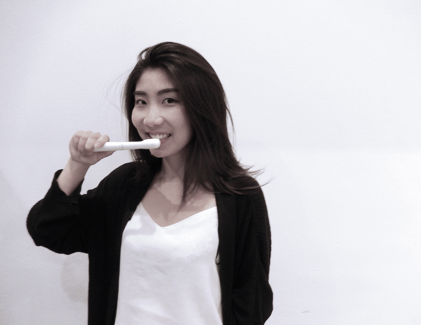 dried food，share，toothbrush，closestool，restroom，bathroom，